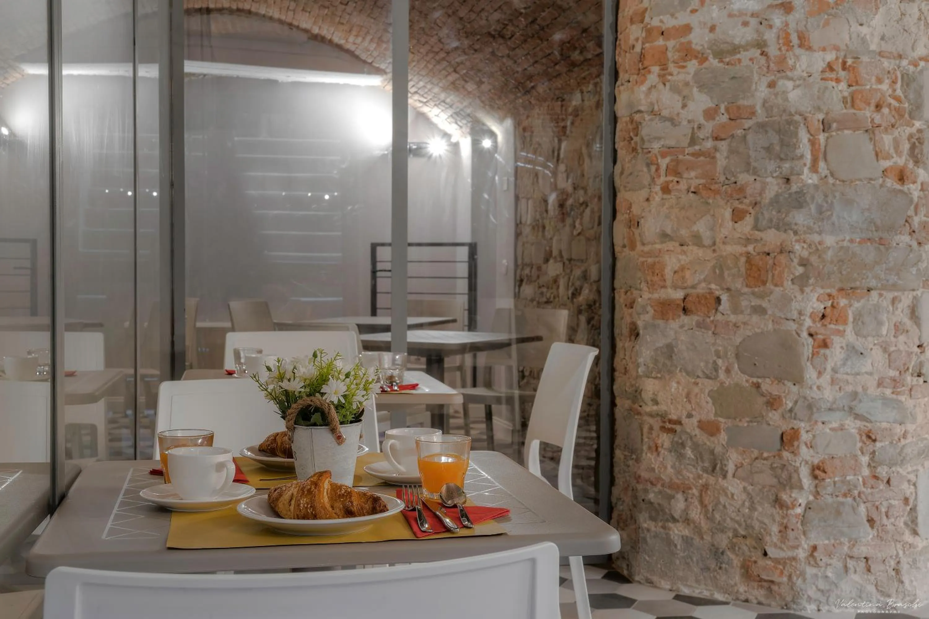 Breakfast in Hotel Cosmos