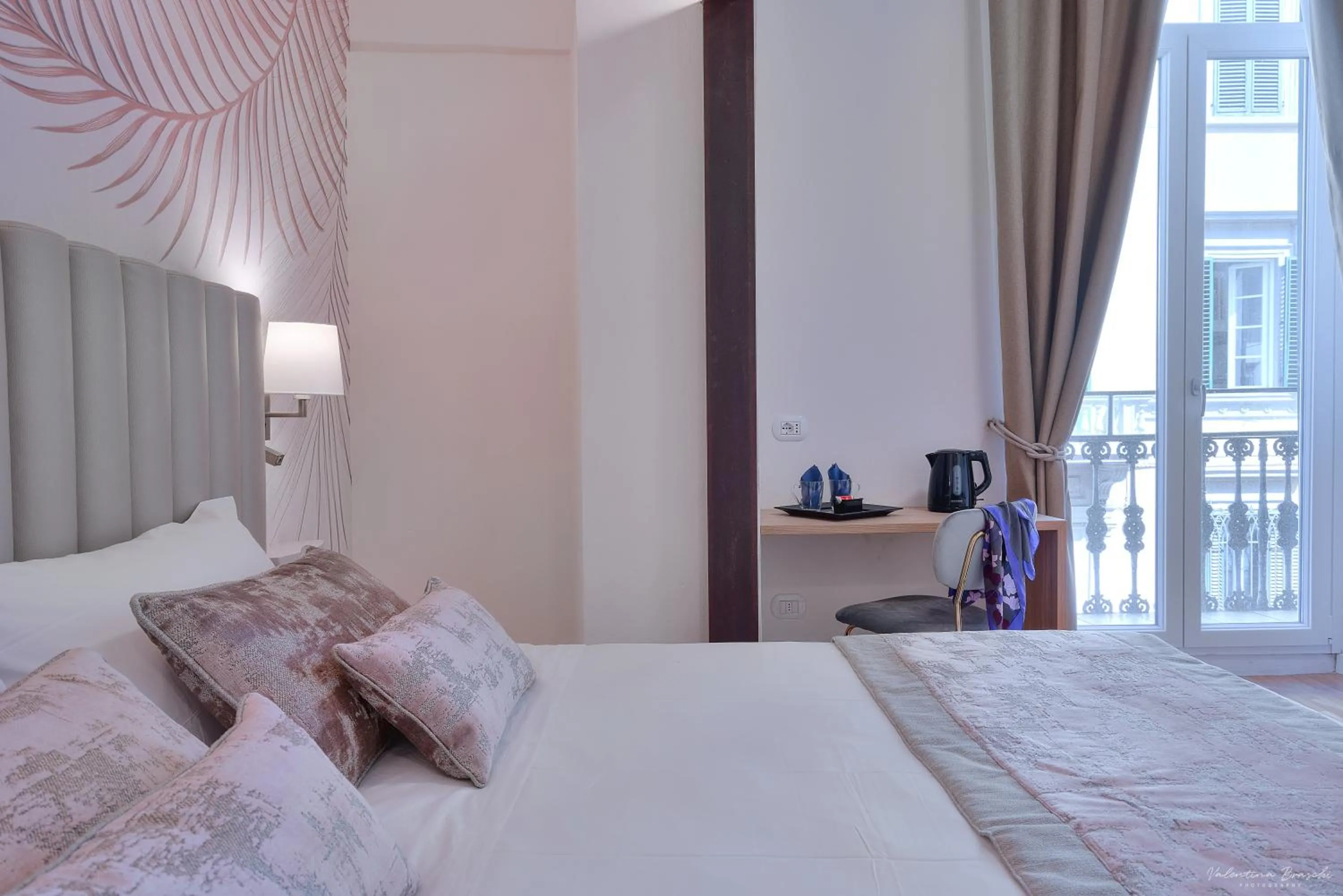 Photo of the whole room, Bed in Hotel Cosmos