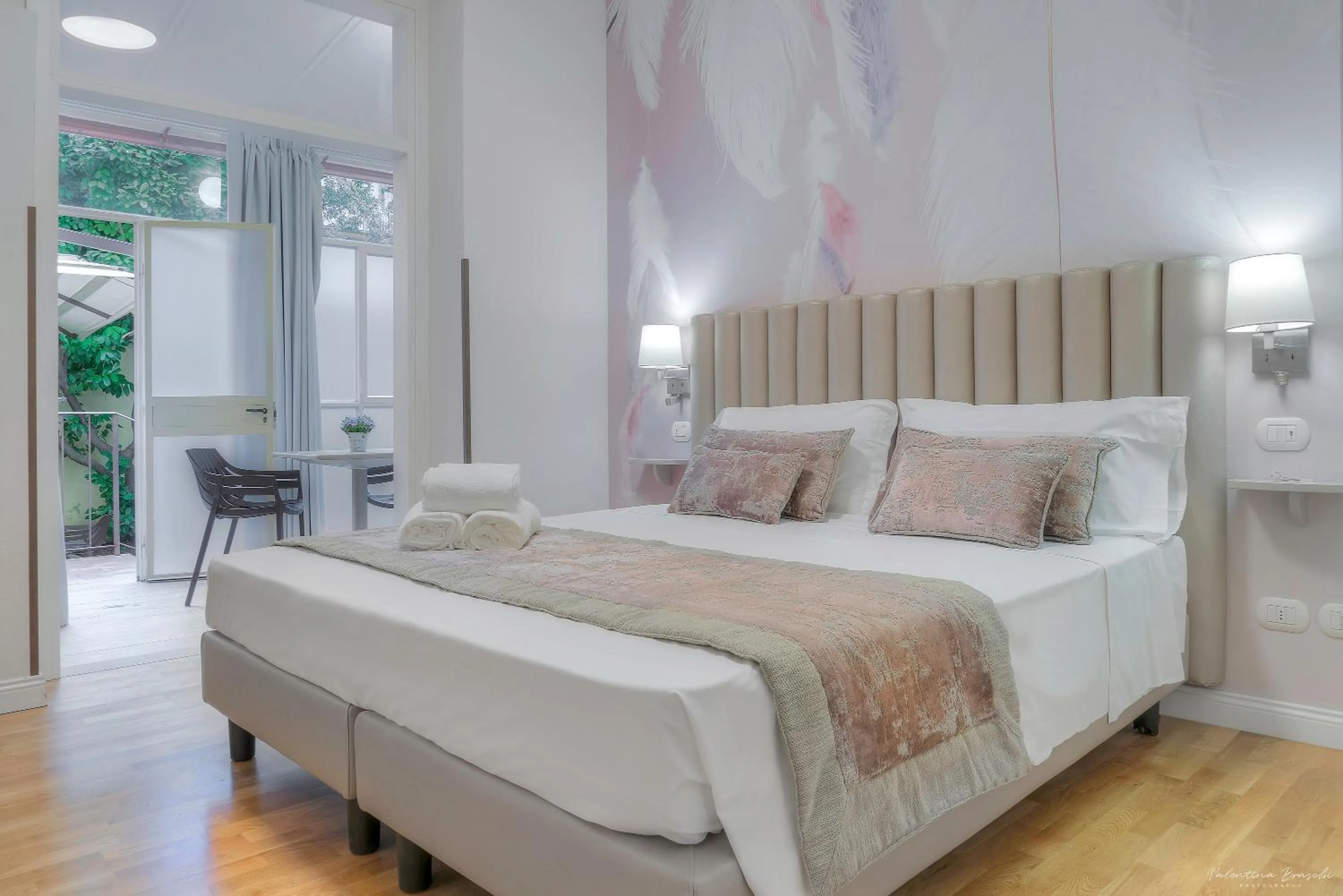 Photo of the whole room, Bed in Hotel Cosmos