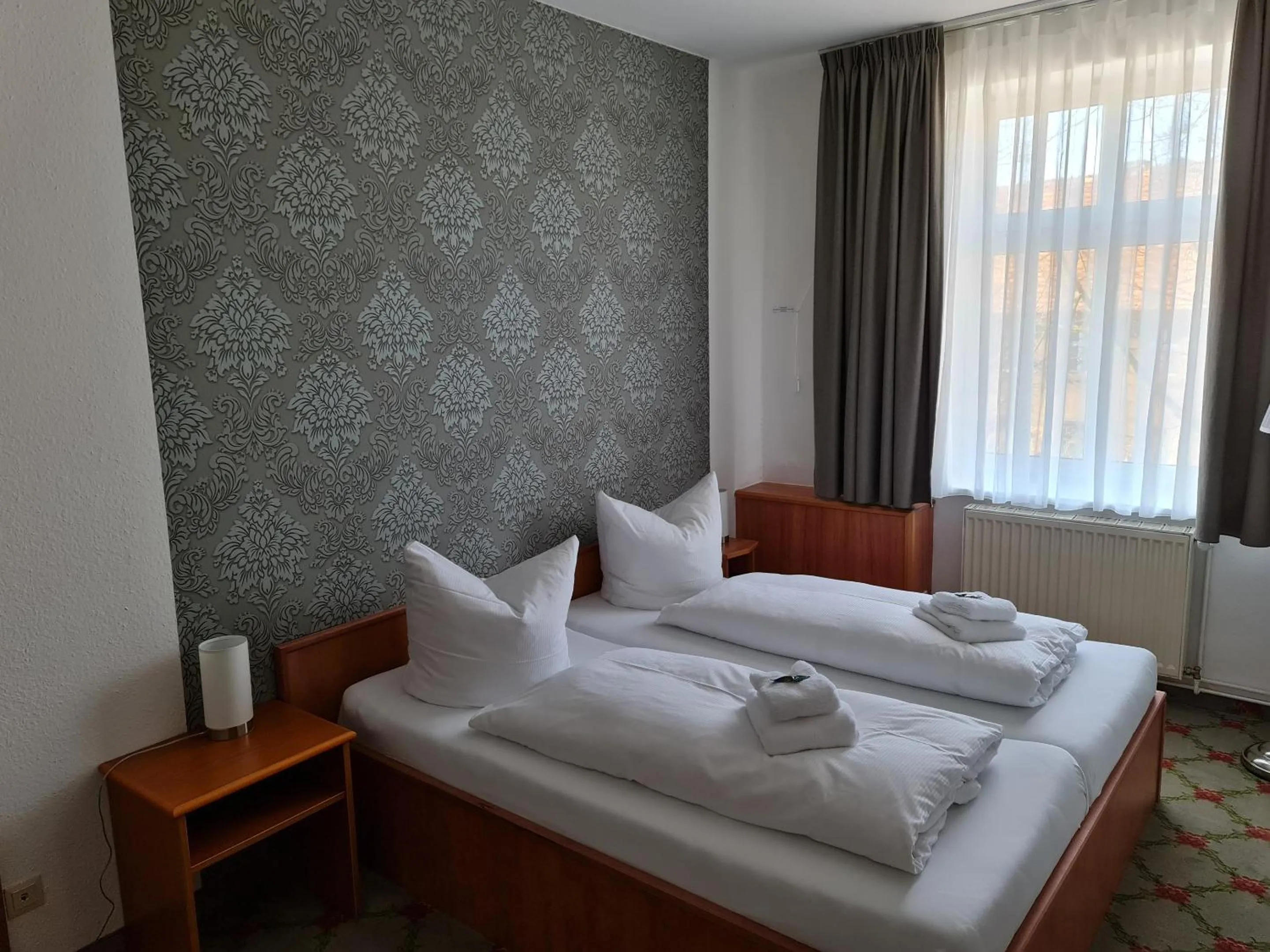 Bedroom, Bed in Parkhotel Senftenberg