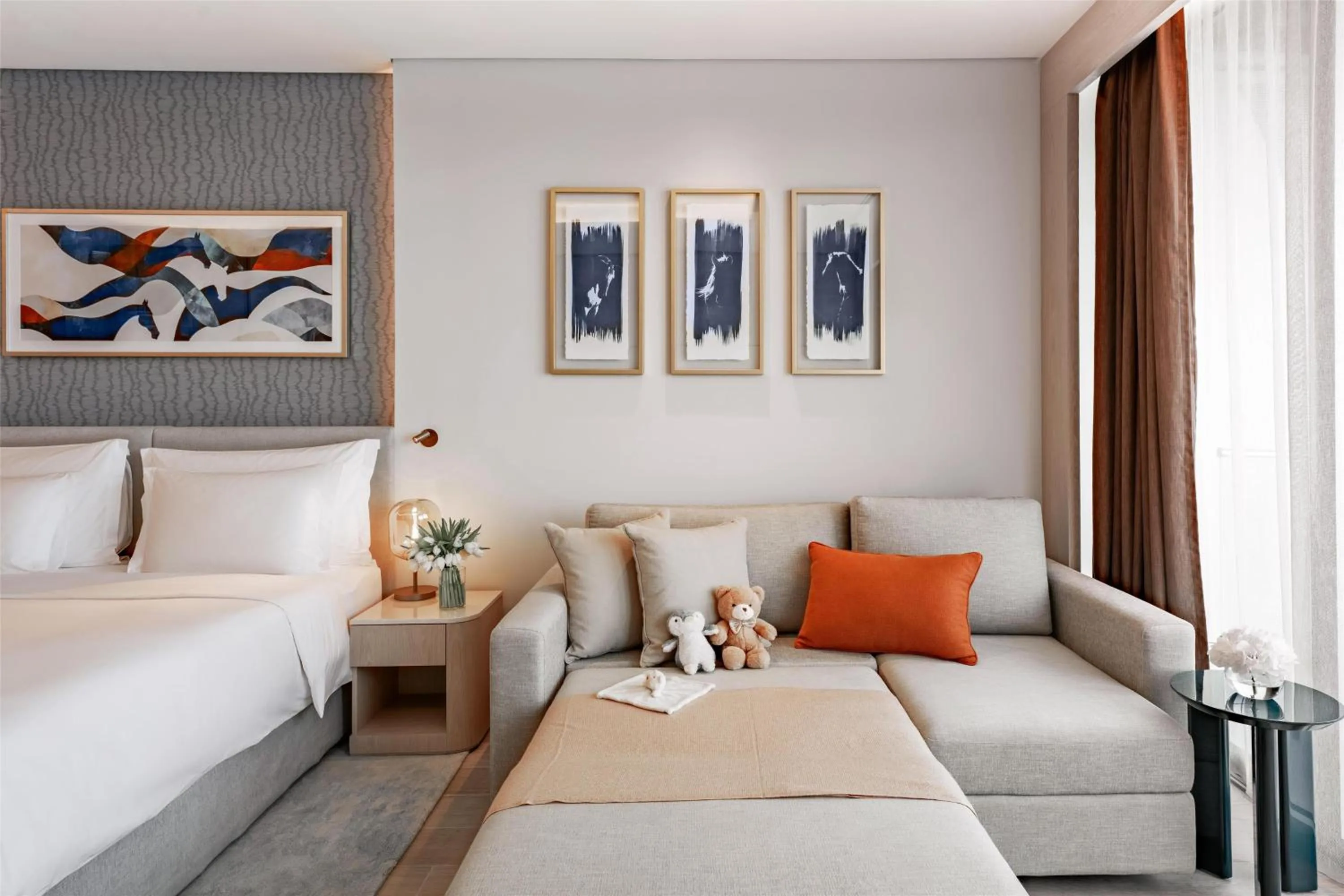 Bedroom, Bed in The Meydan Hotel Dubai