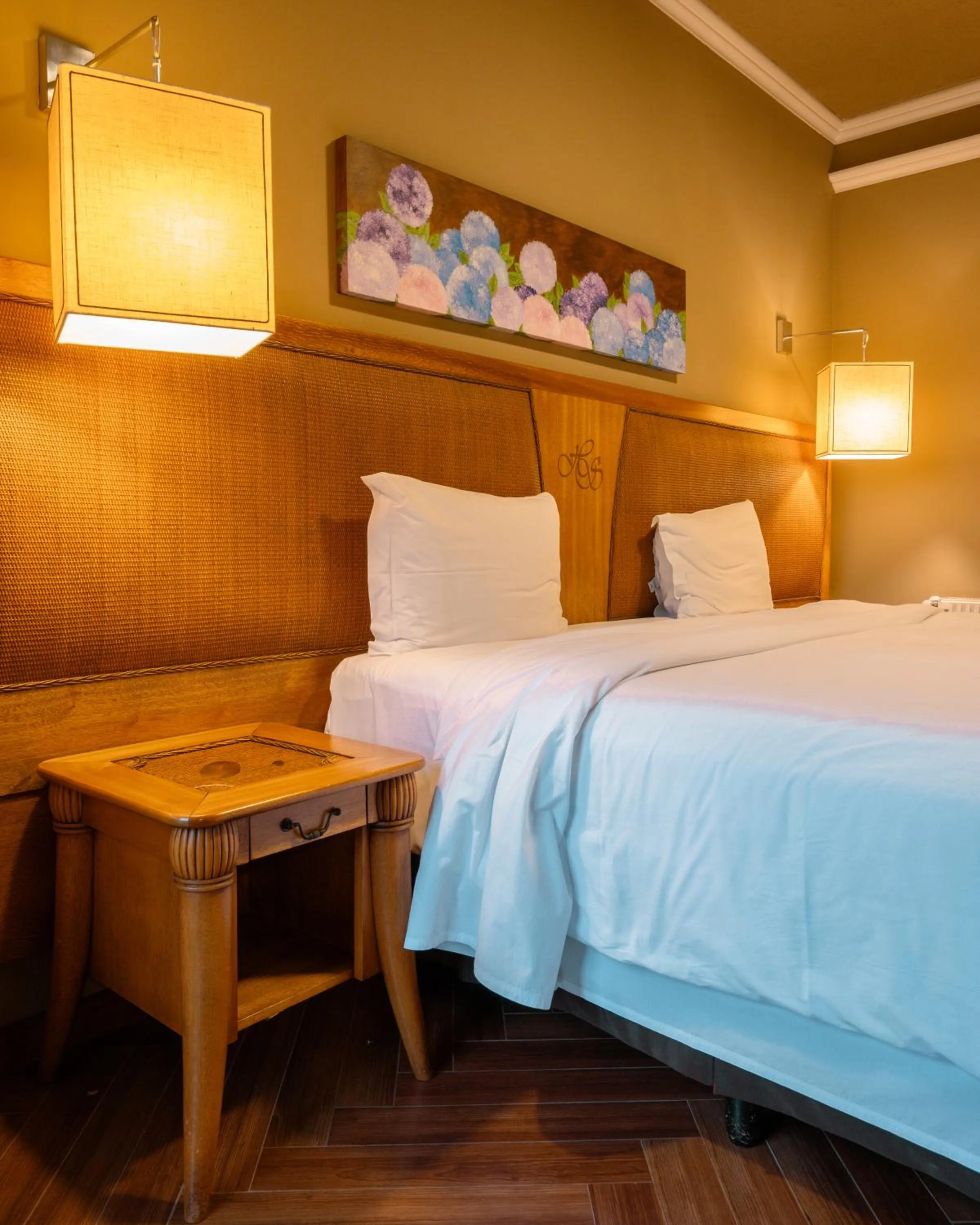 Bed in Wish Serrano Resort