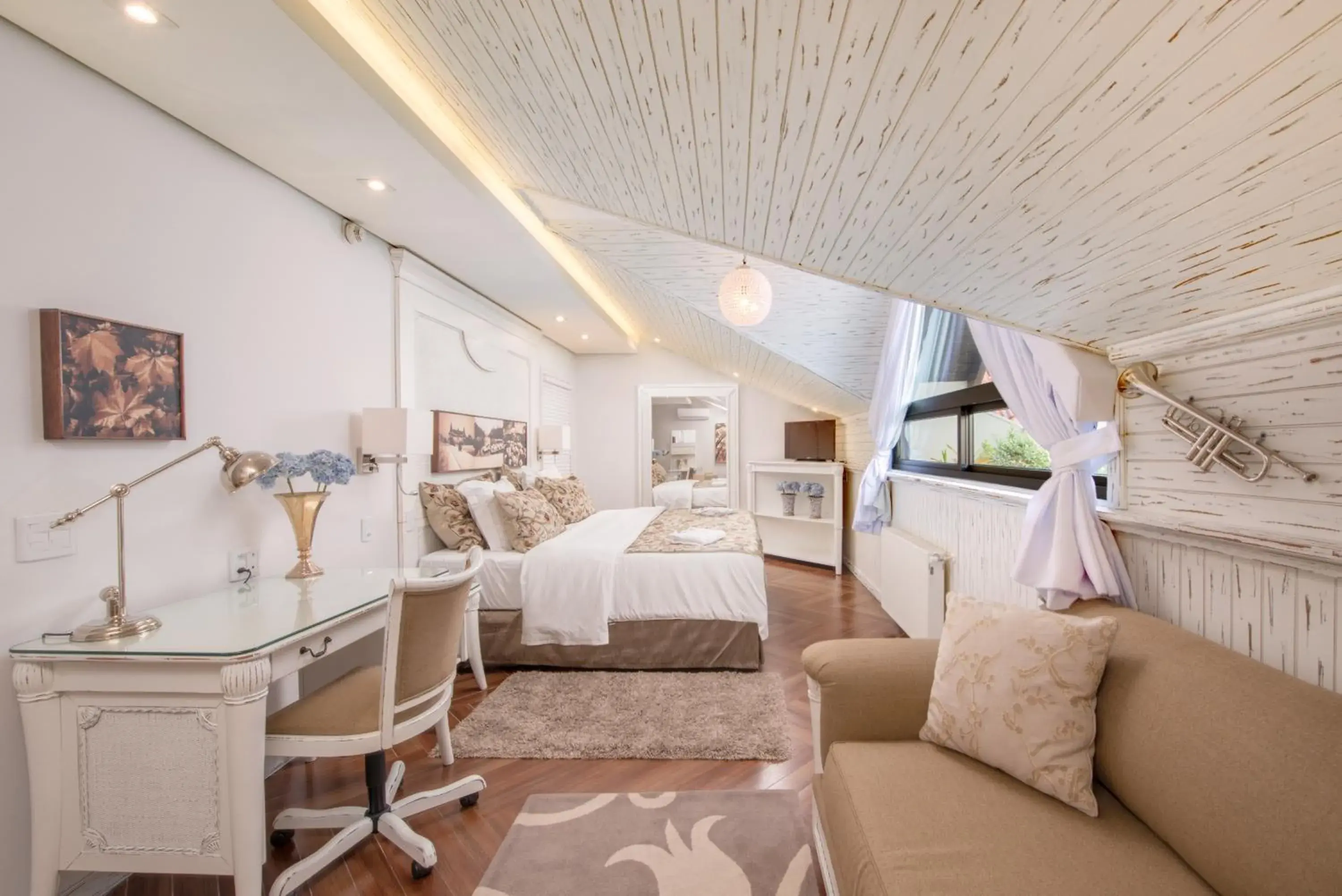 Junior Suite in Wish Serrano Resort Junior Suite in Wish Serrano Resort