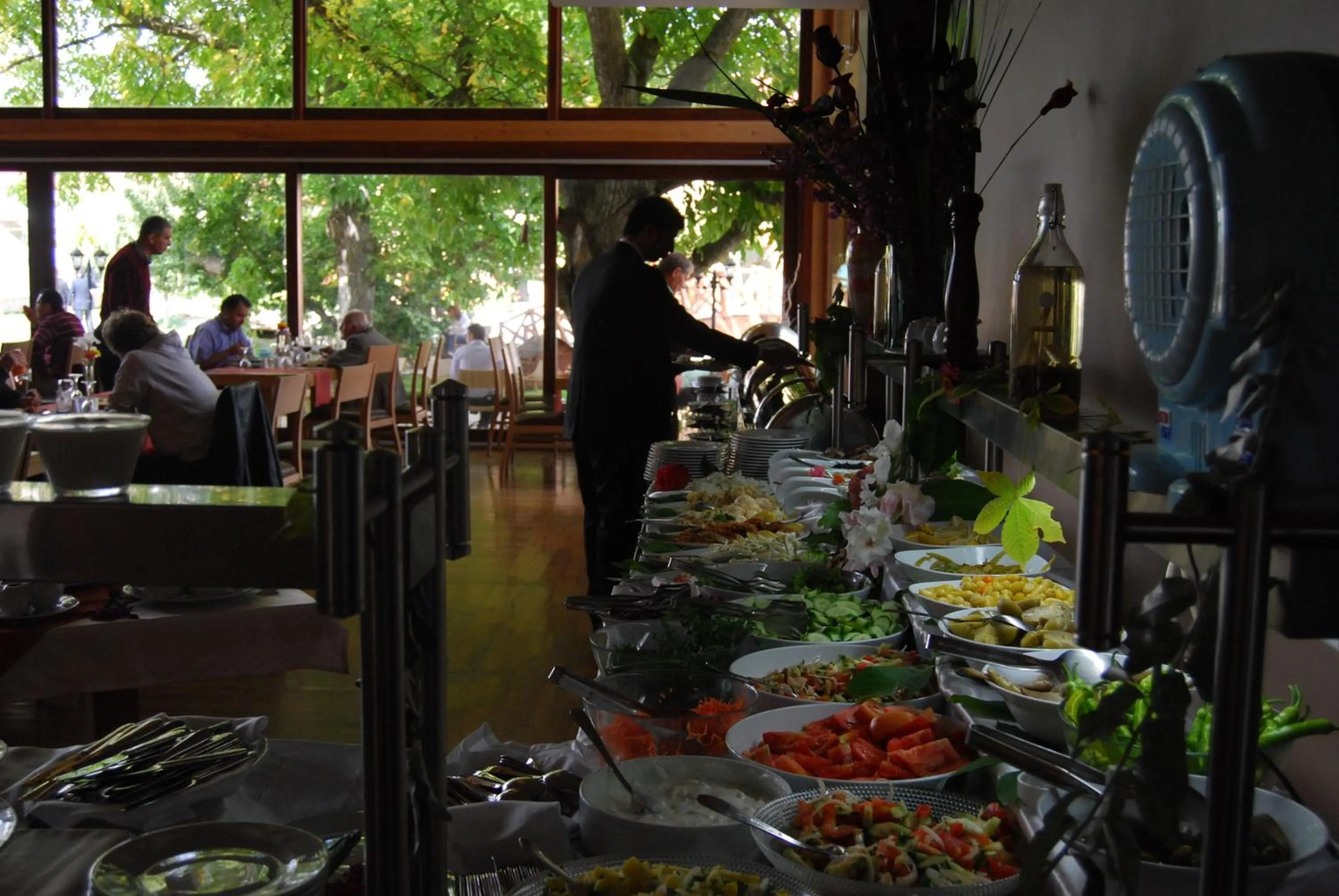 Restaurant/places to eat in Iksir Resort Town