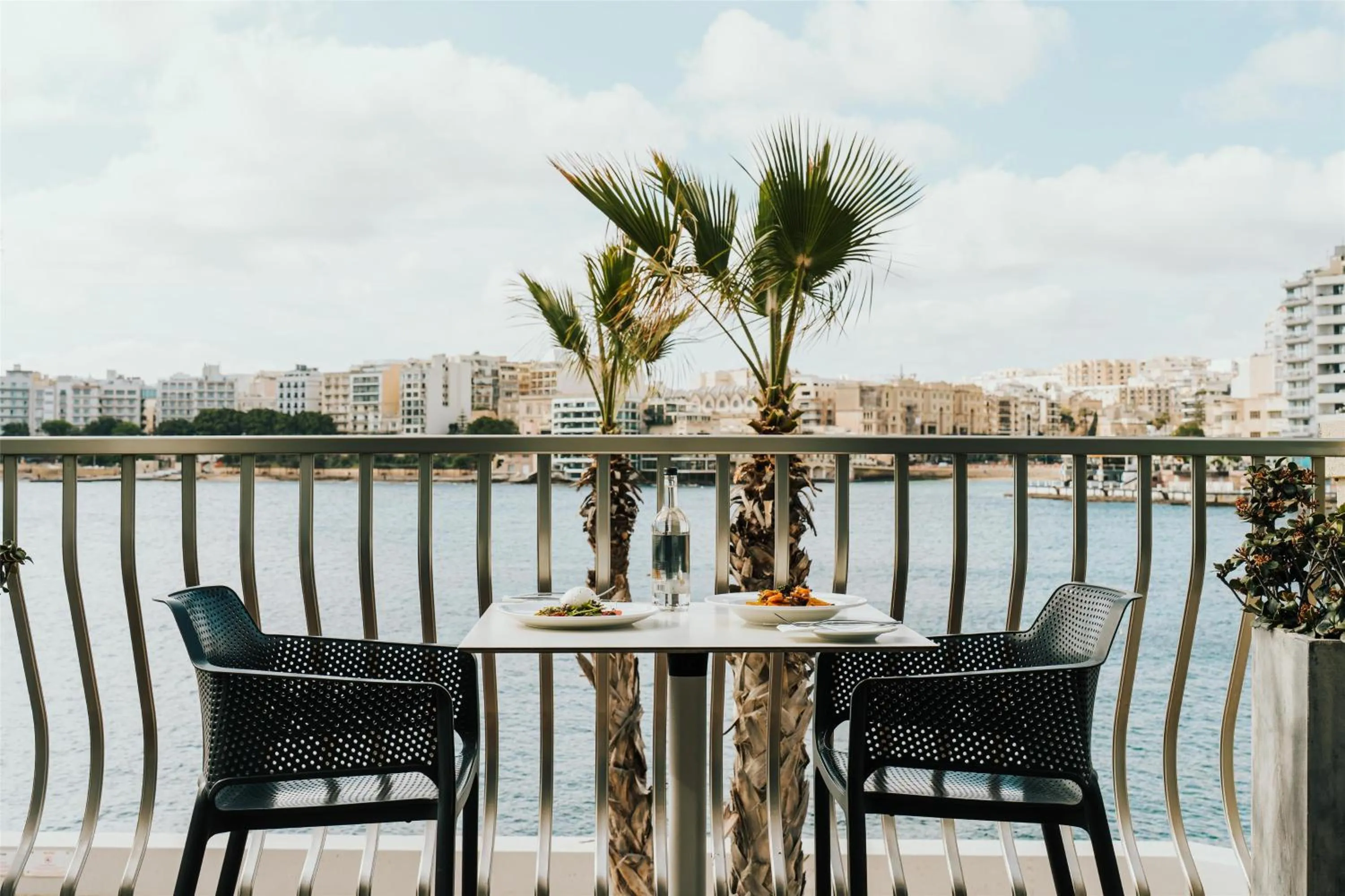 Restaurant/places to eat in Cavalieri Hotel Malta, a member of Radisson Individuals