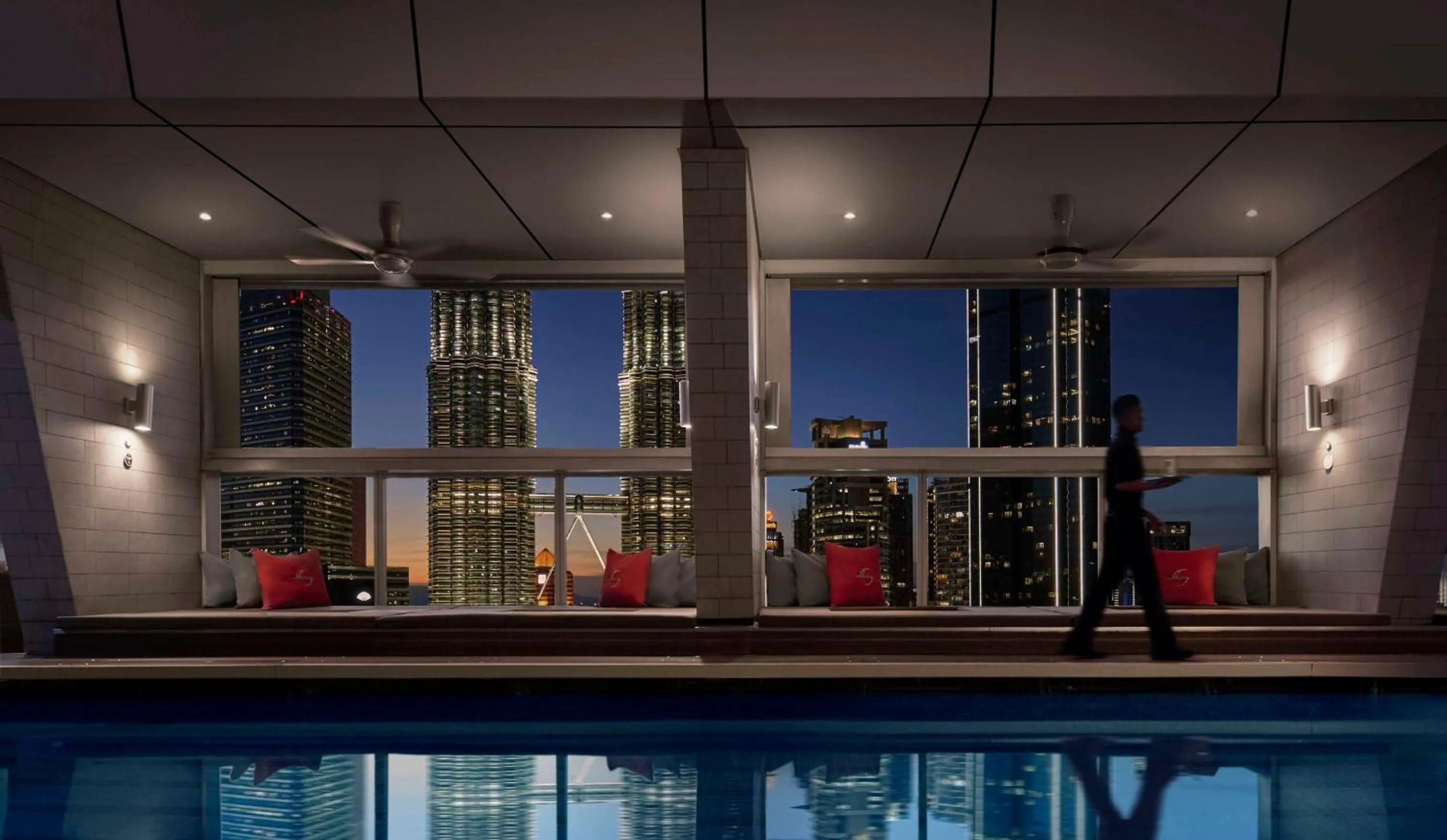 Lounge or bar in Traders Hotel, Kuala Lumpur