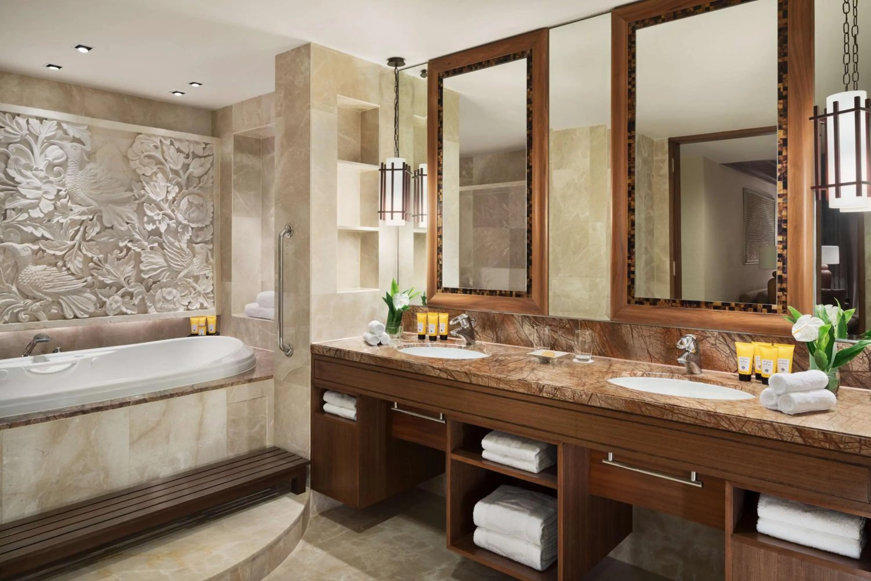 Bathroom in Shangri-La Rasa Sayang, Penang