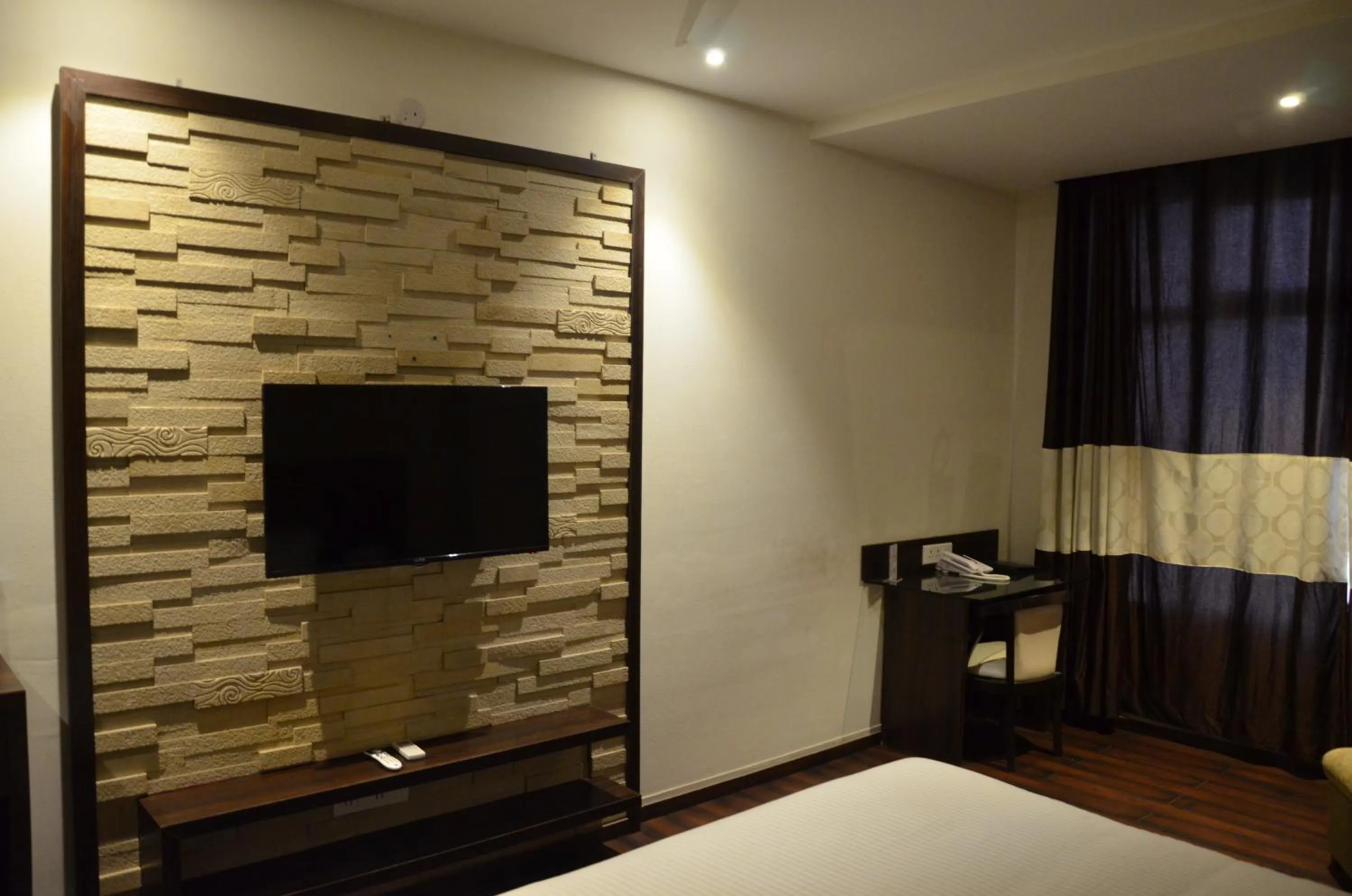 Photo of the whole room in Hotel Fortune Blue