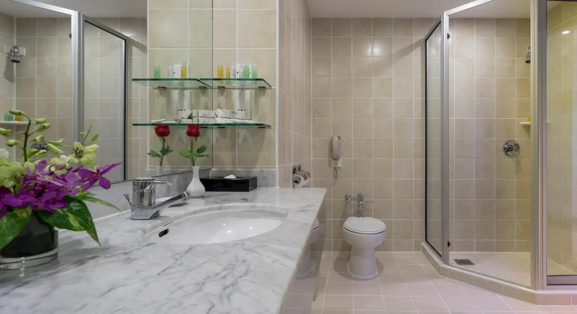 Premier Twin Room with Sea View in Bayview Hotel Langkawi Premier Twin Room with Sea View in Bayview Hotel Langkawi