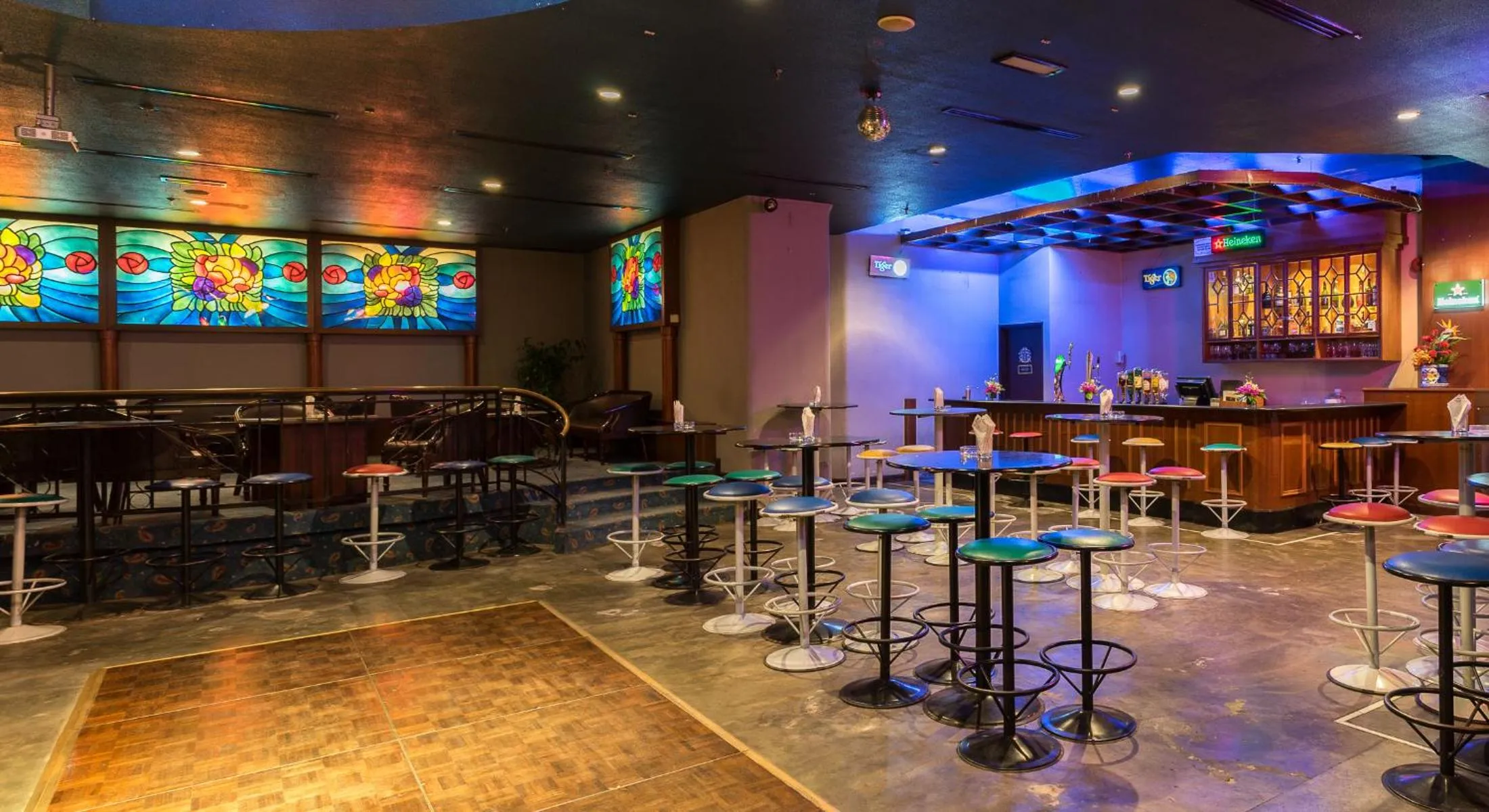 Lounge or bar in Bayview Hotel Langkawi