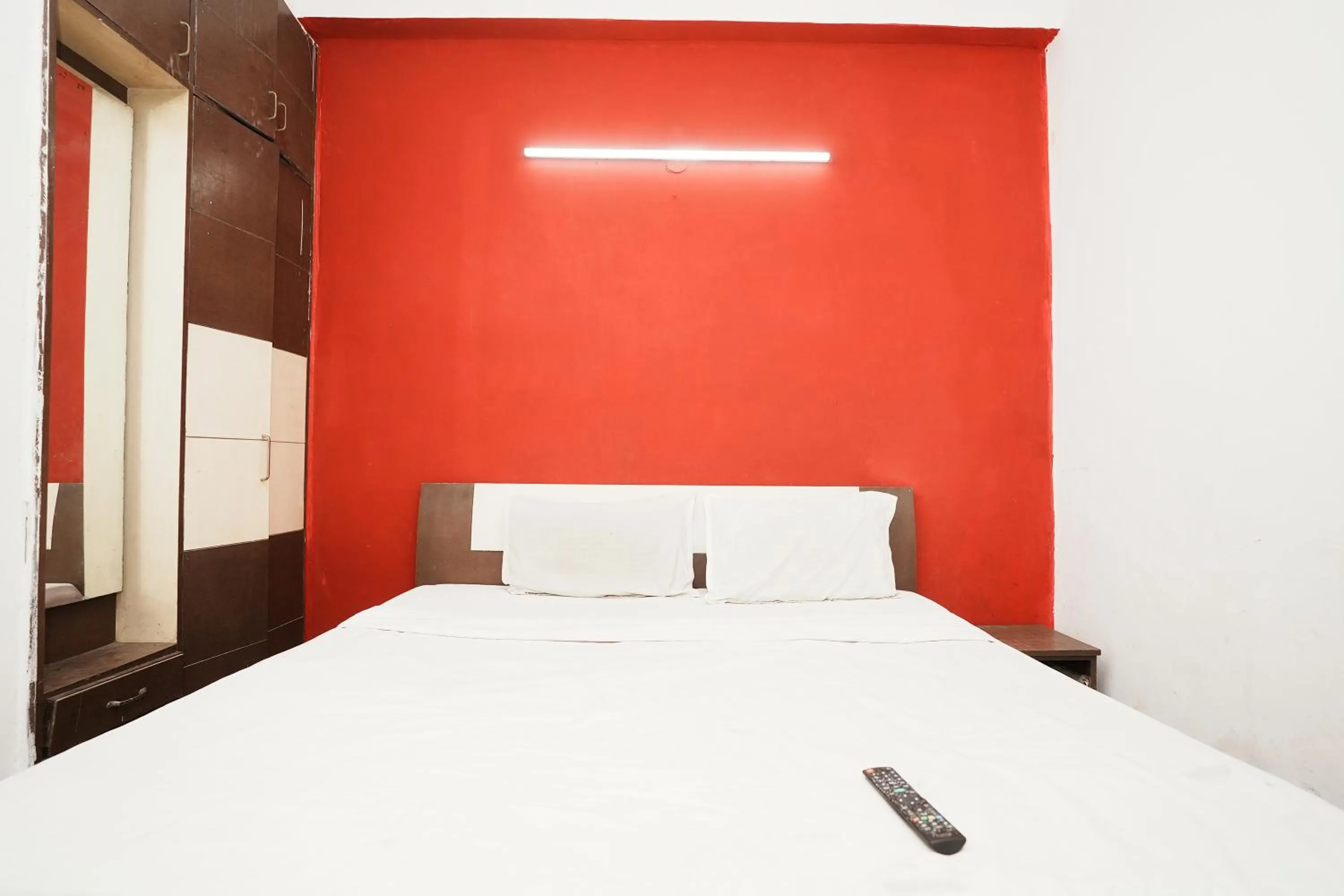 Bedroom, Bed in Hotel Sunrise Moon