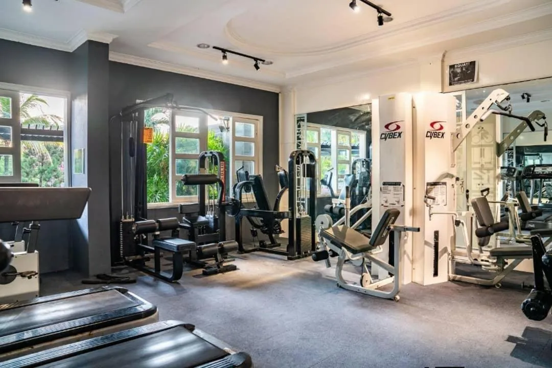 Fitness centre/facilities in Century Bay Private Residences