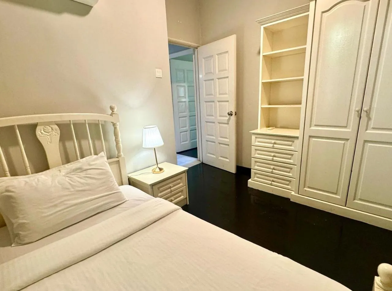 Bed in Century Bay Private Residences