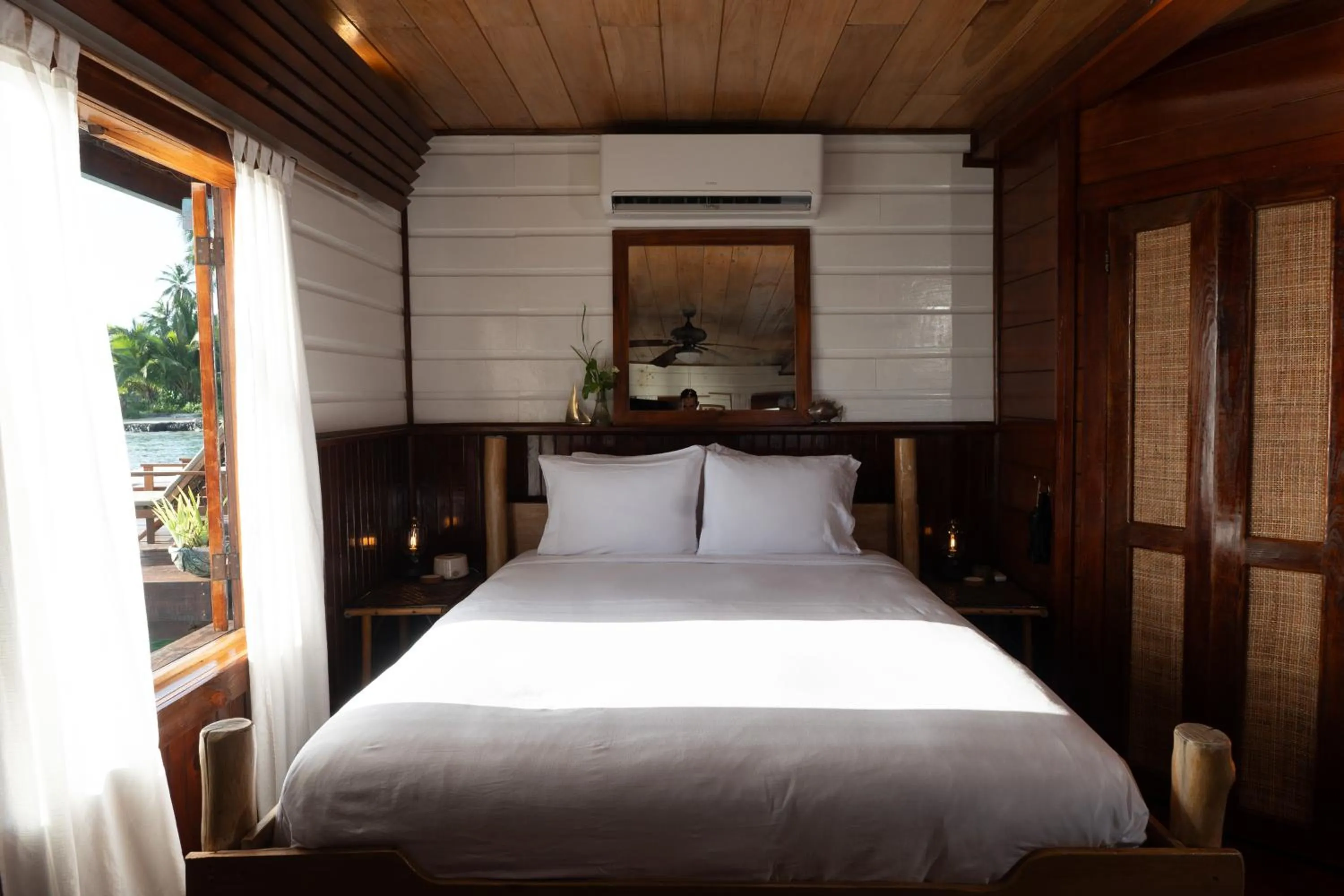 Bed in Casa Acuario Boutique Hotel