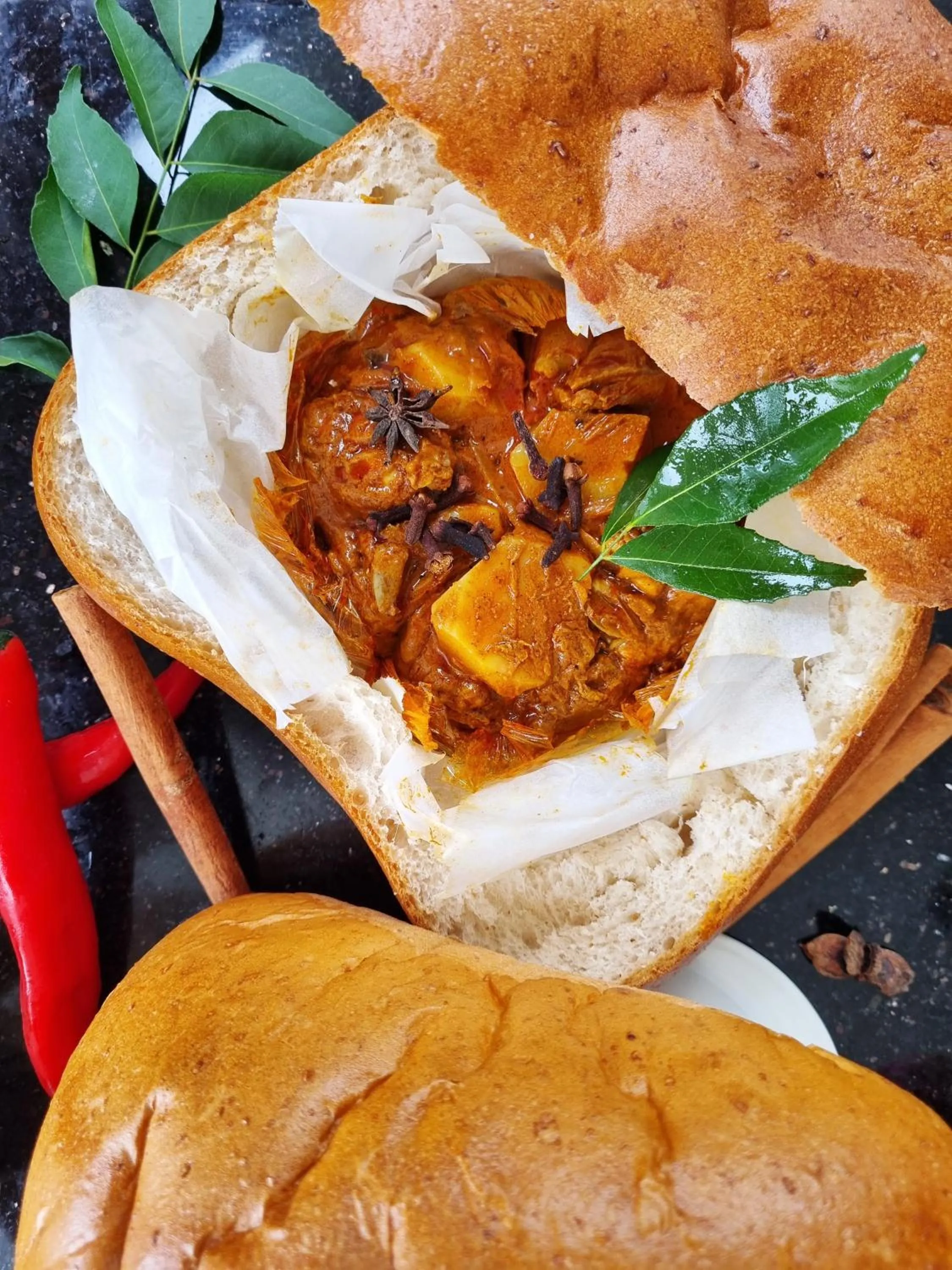 Restaurant/places to eat in Holiday Inn Melaka by IHG