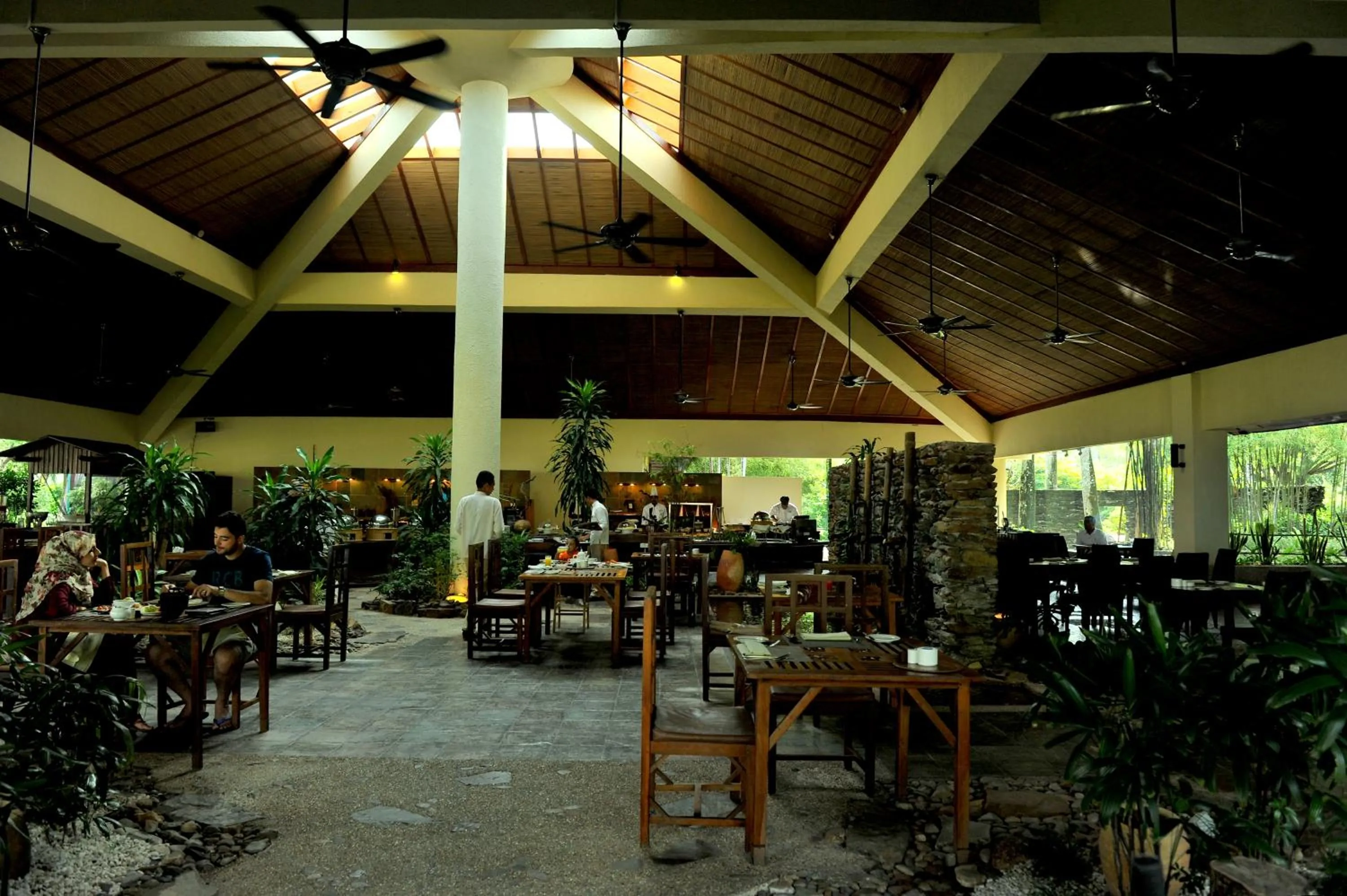 Restaurant/places to eat in Tanjung Rhu Resort