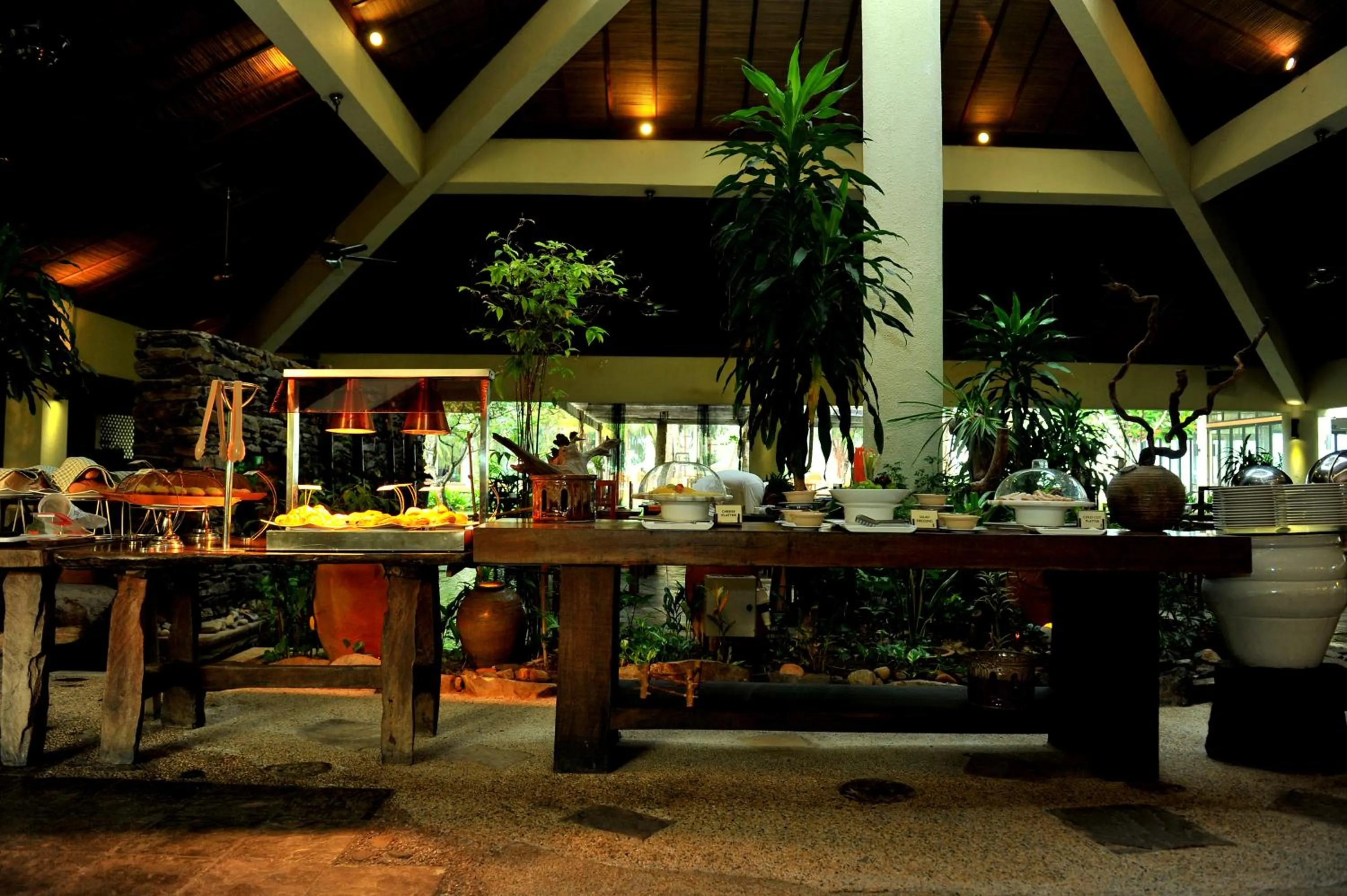 Restaurant/places to eat in Tanjung Rhu Resort