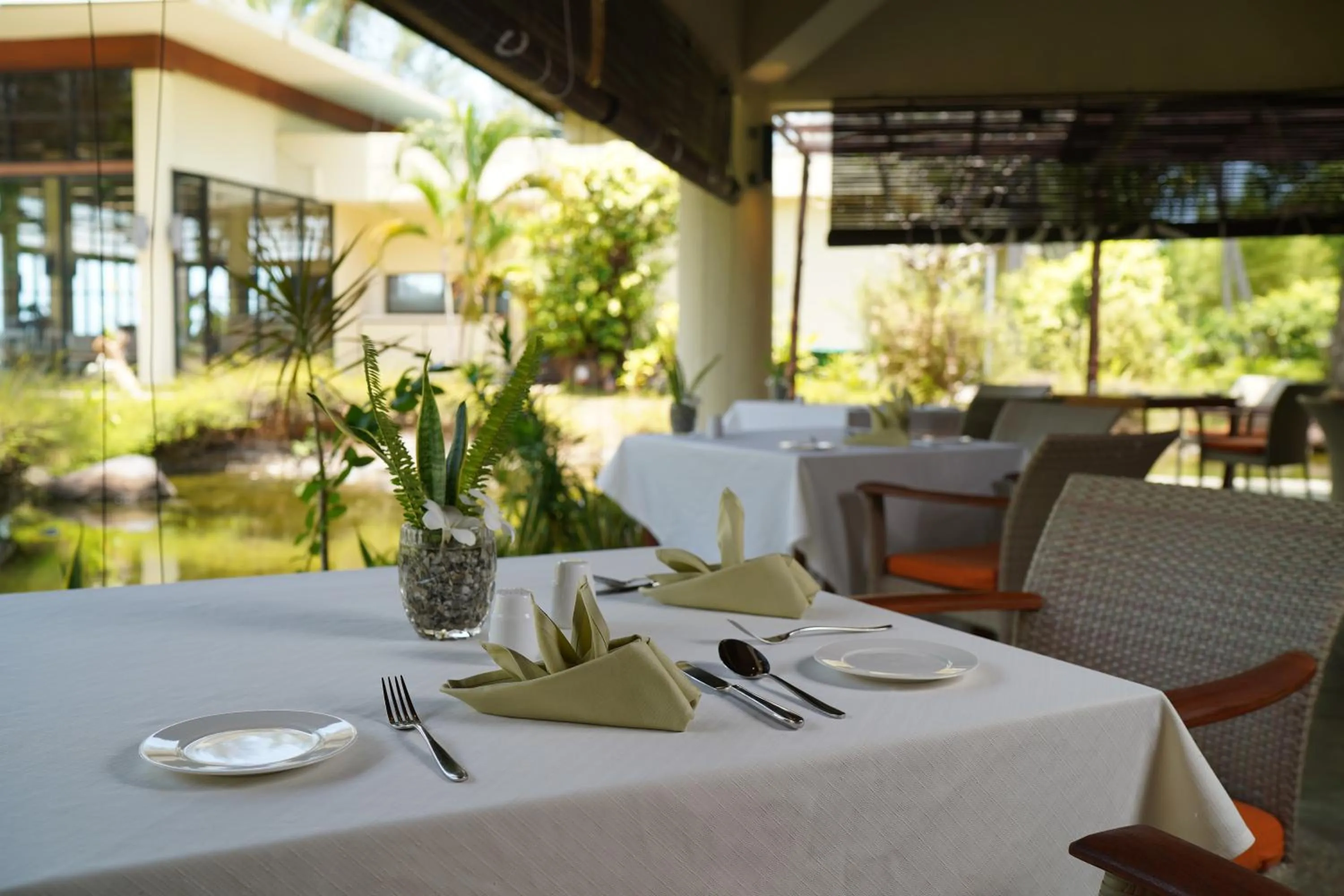 Restaurant/places to eat in Tanjung Rhu Resort