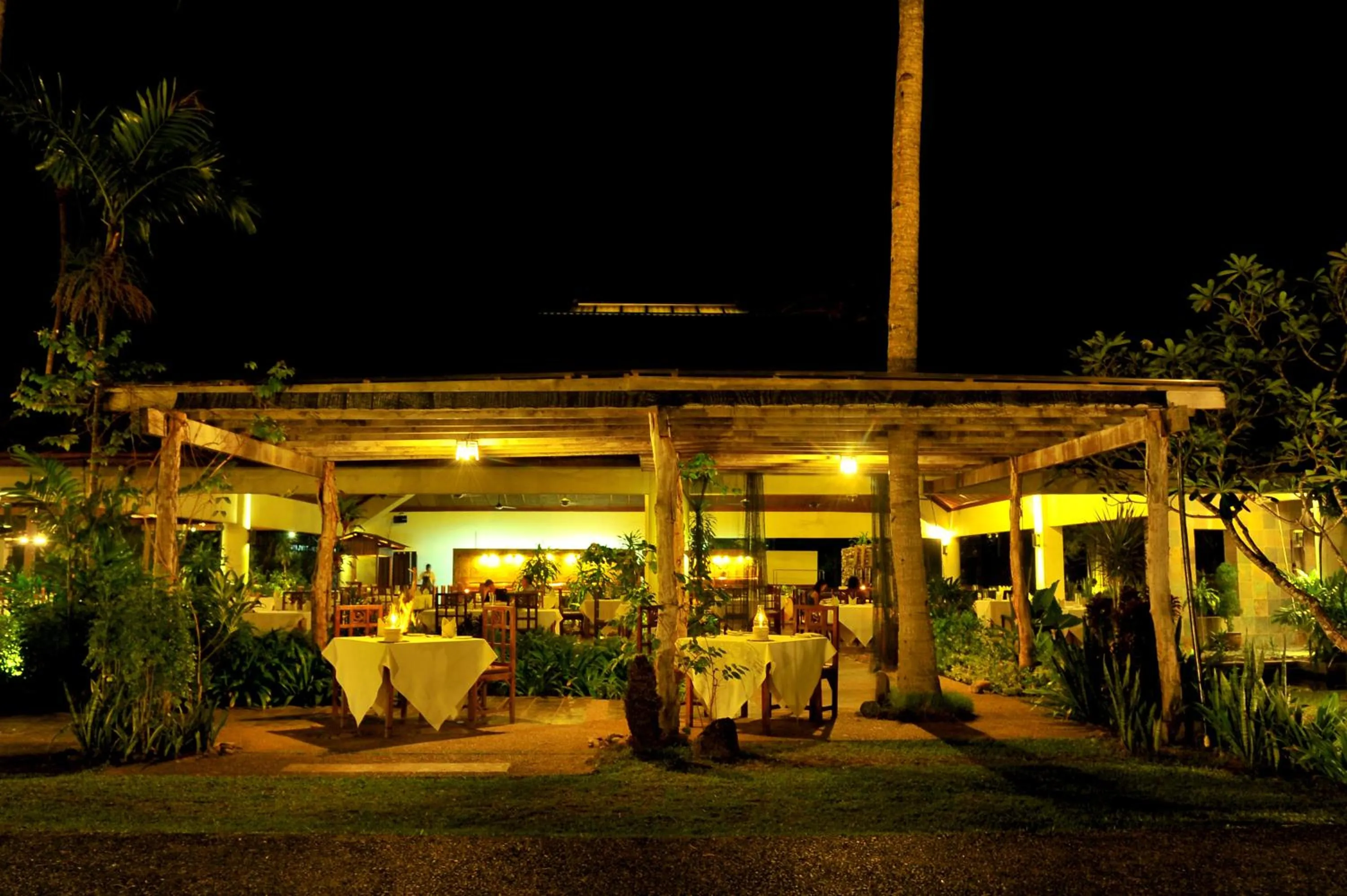 Restaurant/places to eat in Tanjung Rhu Resort