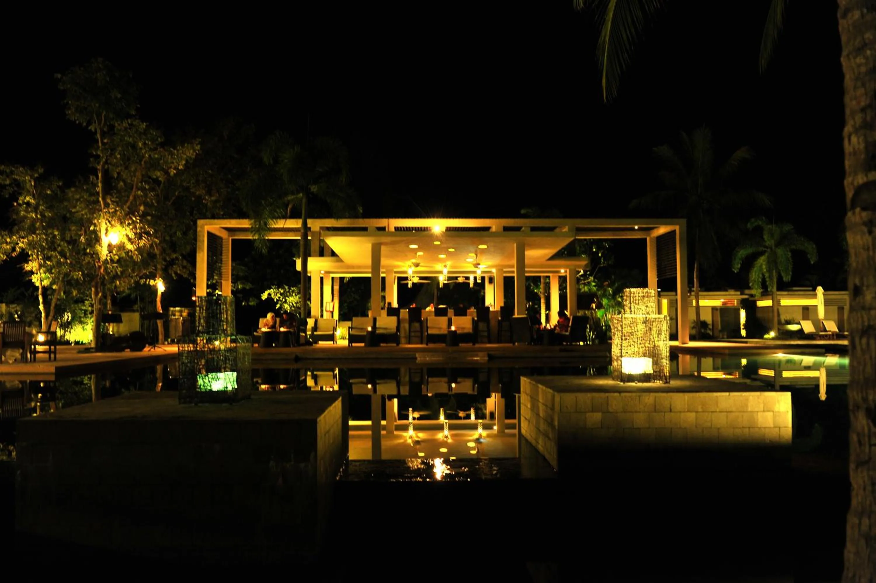Lounge or bar in Tanjung Rhu Resort