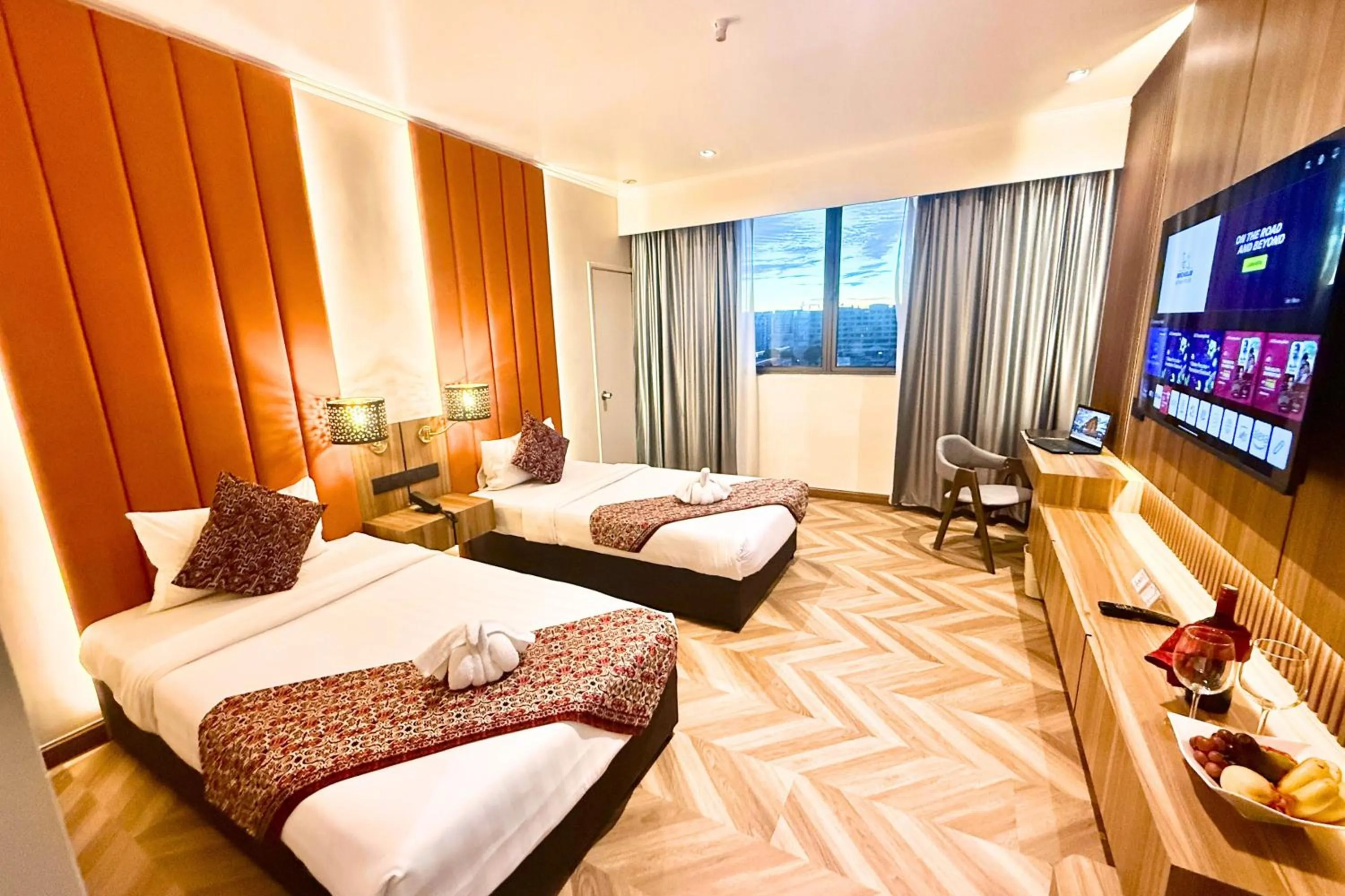 Bed in Hotel Shangri-la Kota Kinabalu