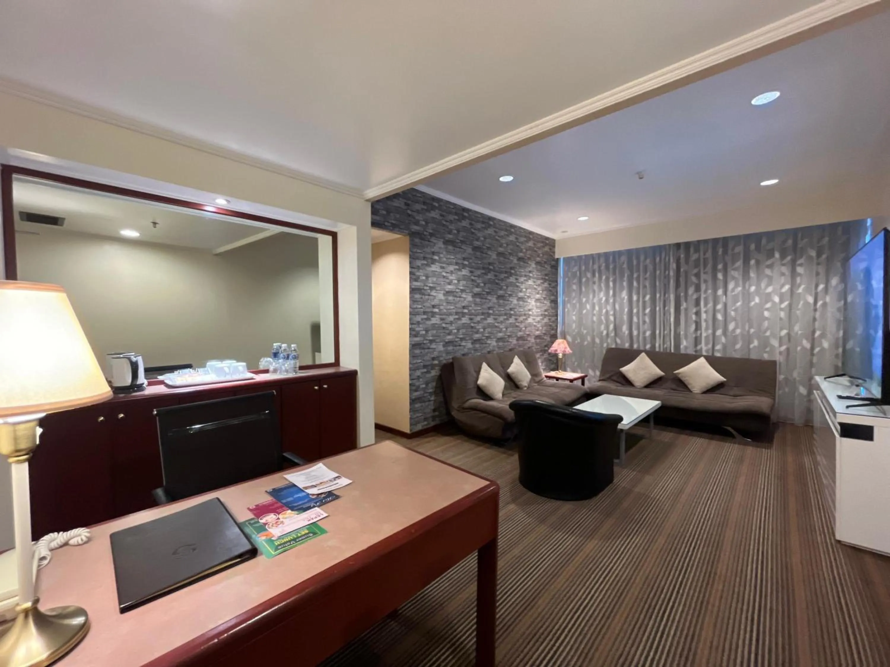 TV and multimedia in Hotel Shangri-la Kota Kinabalu