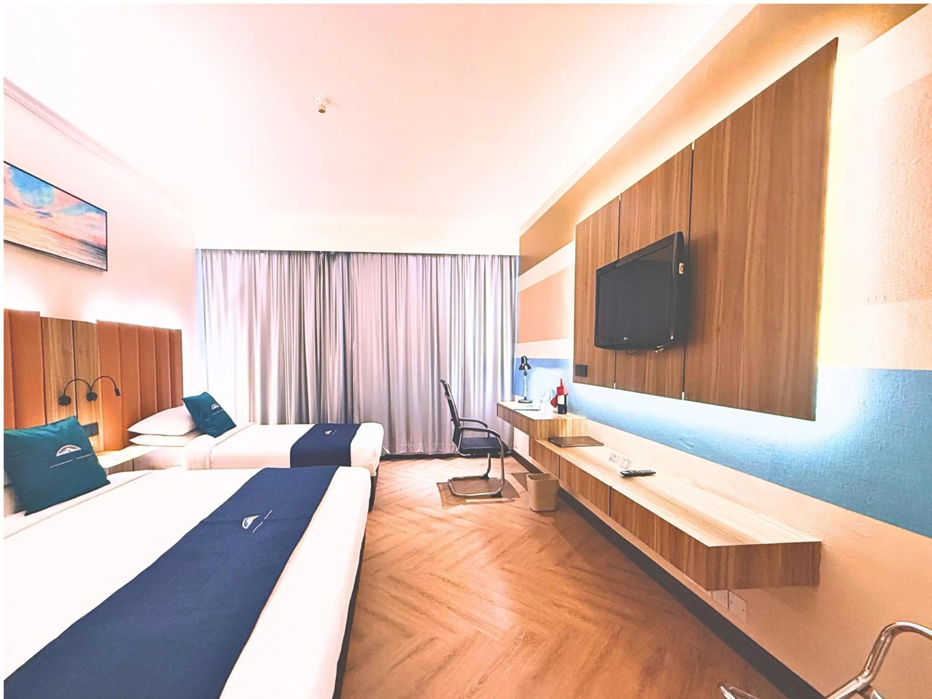 Bed in Howard Johnson by Wyndham Kota Kinabalu City Centre, formerly Hotel Shangri-La Kota Kinabalu