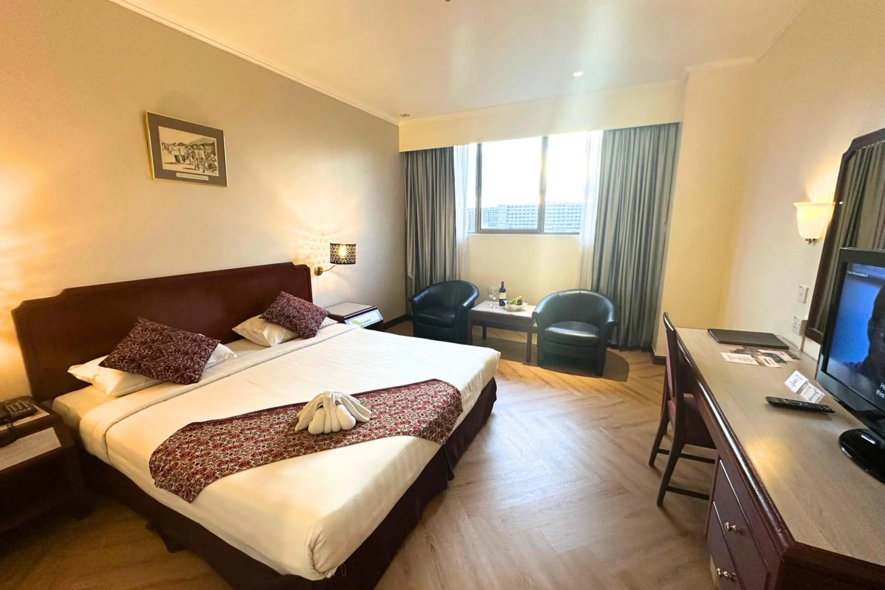 Bed in Hotel Shangri-la Kota Kinabalu