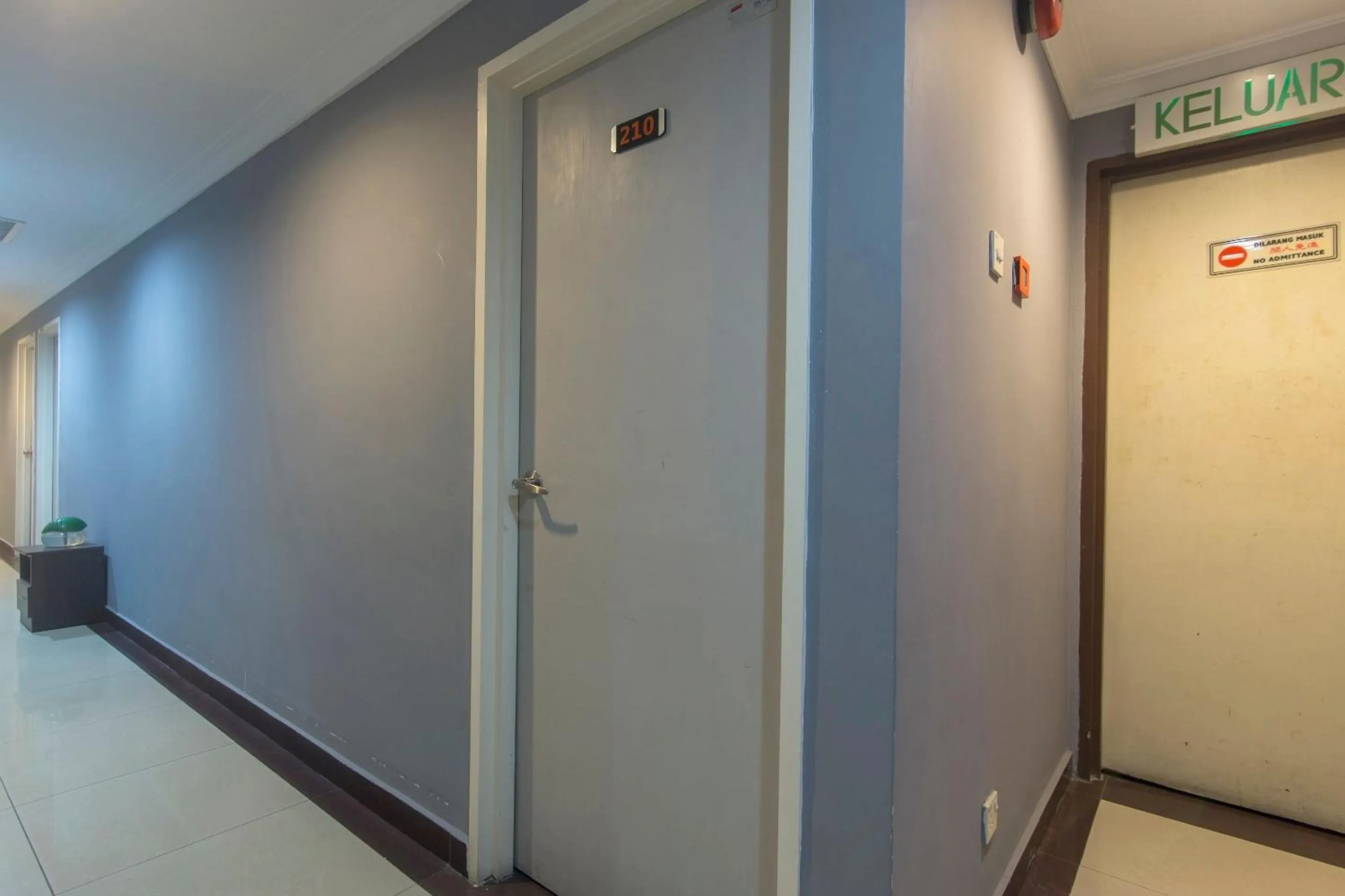 Lobby or reception in OYO 761 City Hotel