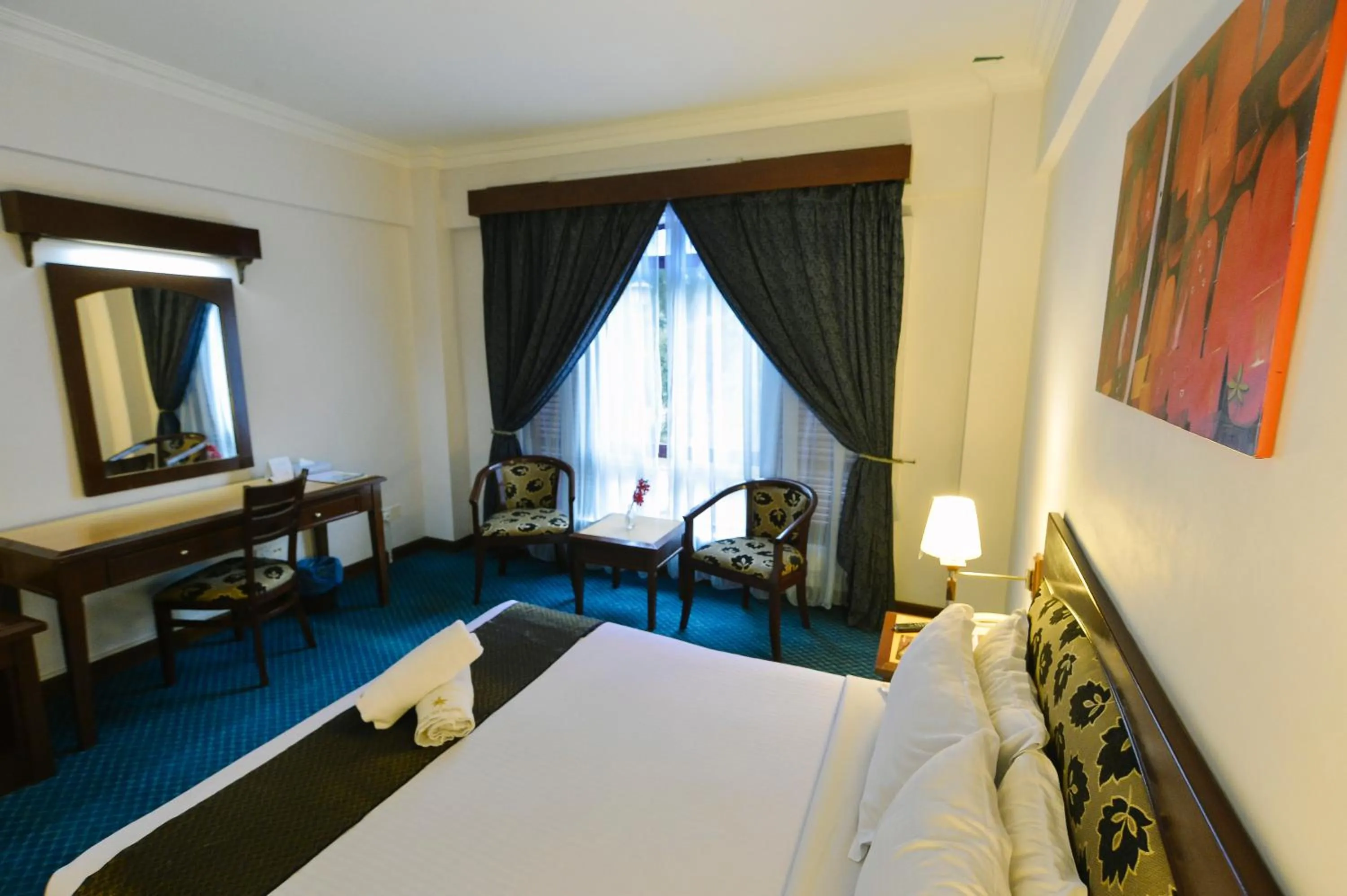 Photo of the whole room, Bed in Hotel Seri Malaysia Melaka