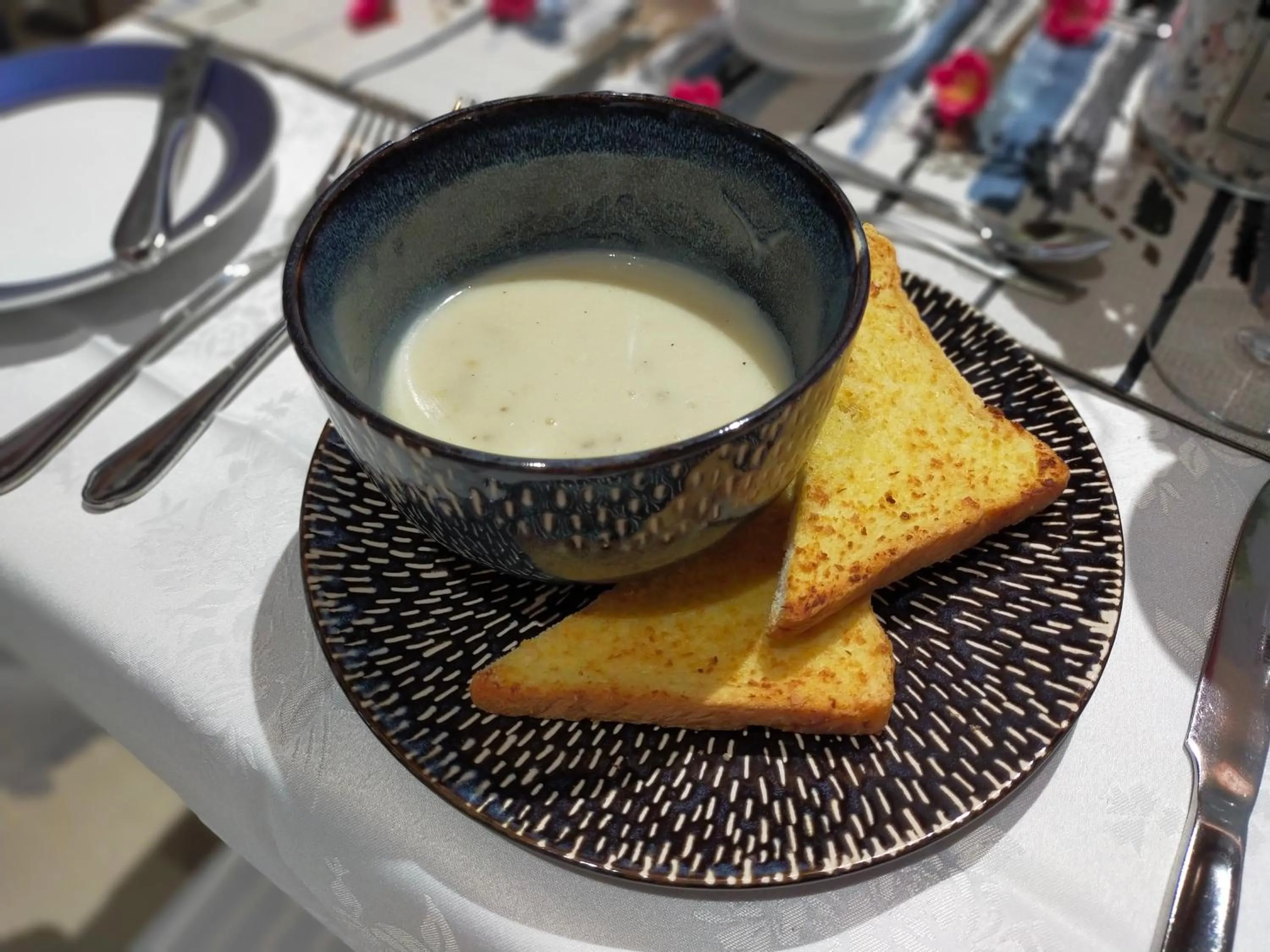 Restaurant/places to eat in Langkawi Seaview Hotel