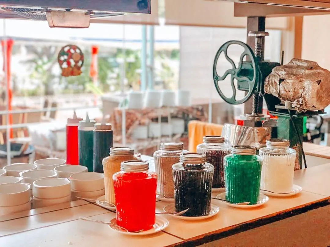 Restaurant/places to eat in Langkawi Seaview Hotel