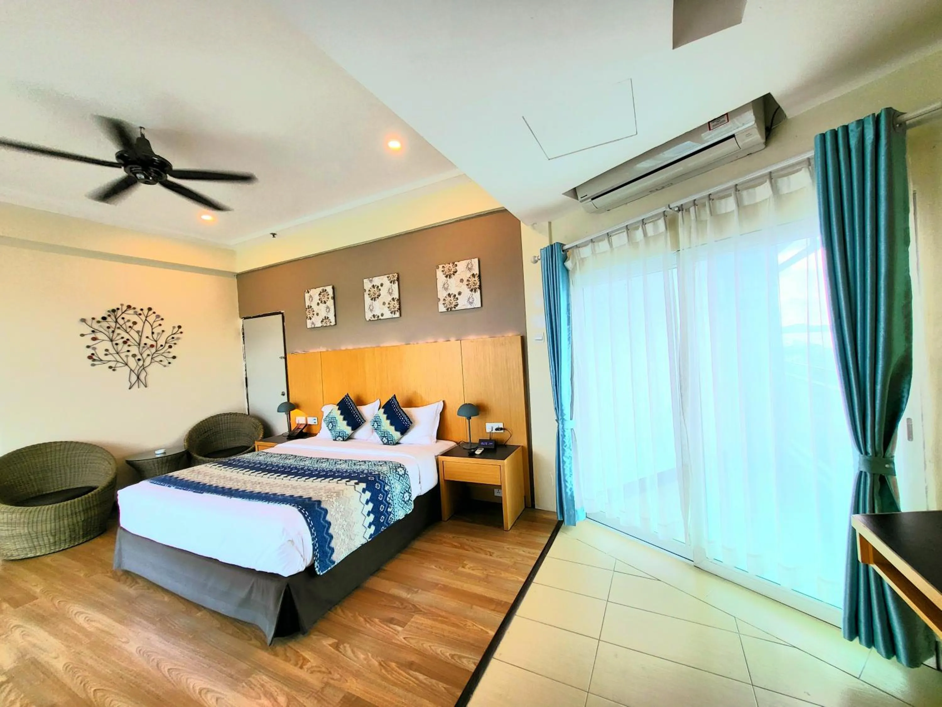 Bed in Langkawi Seaview Hotel