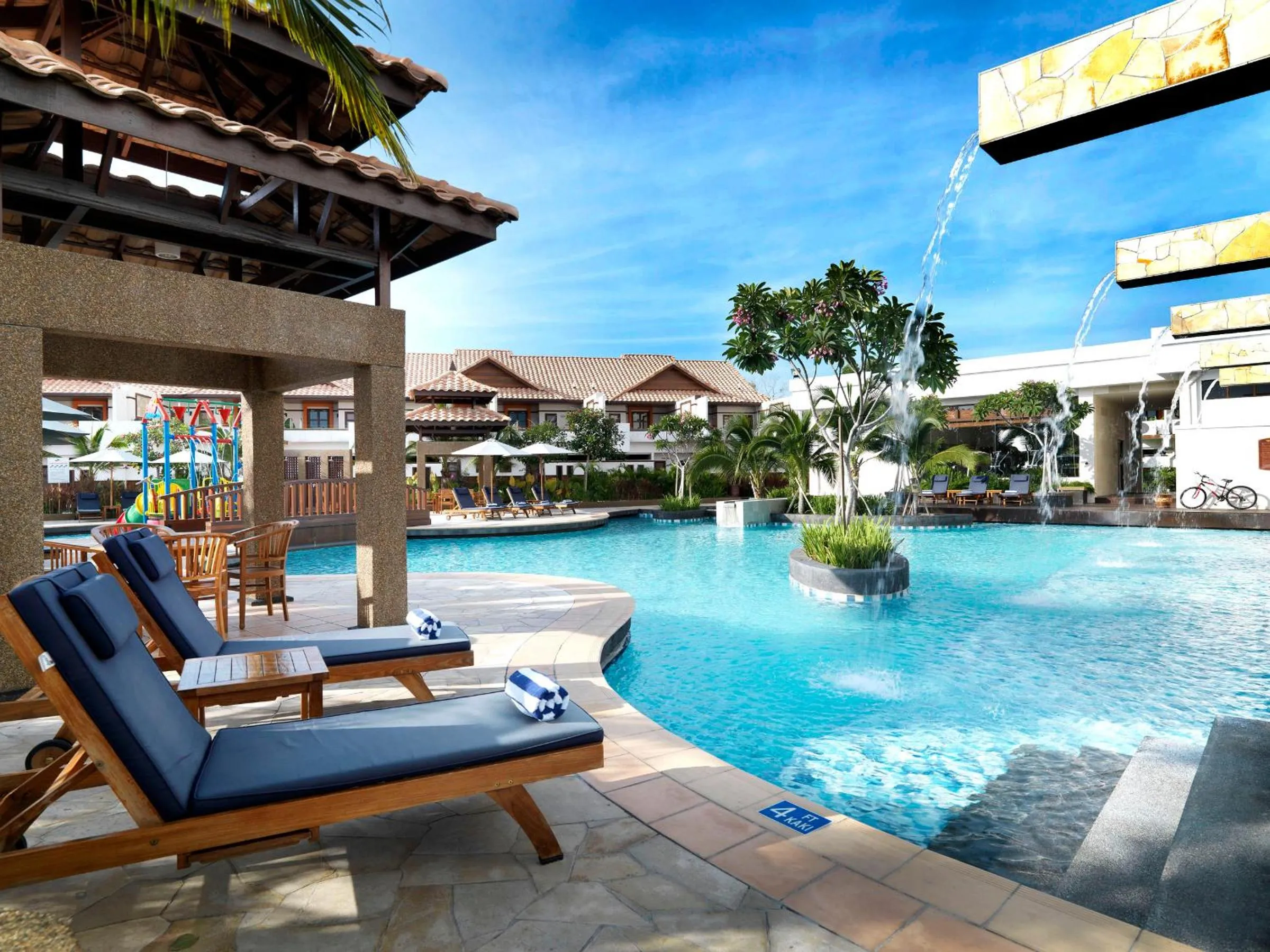 Swimming pool in Grand Lexis Port Dickson