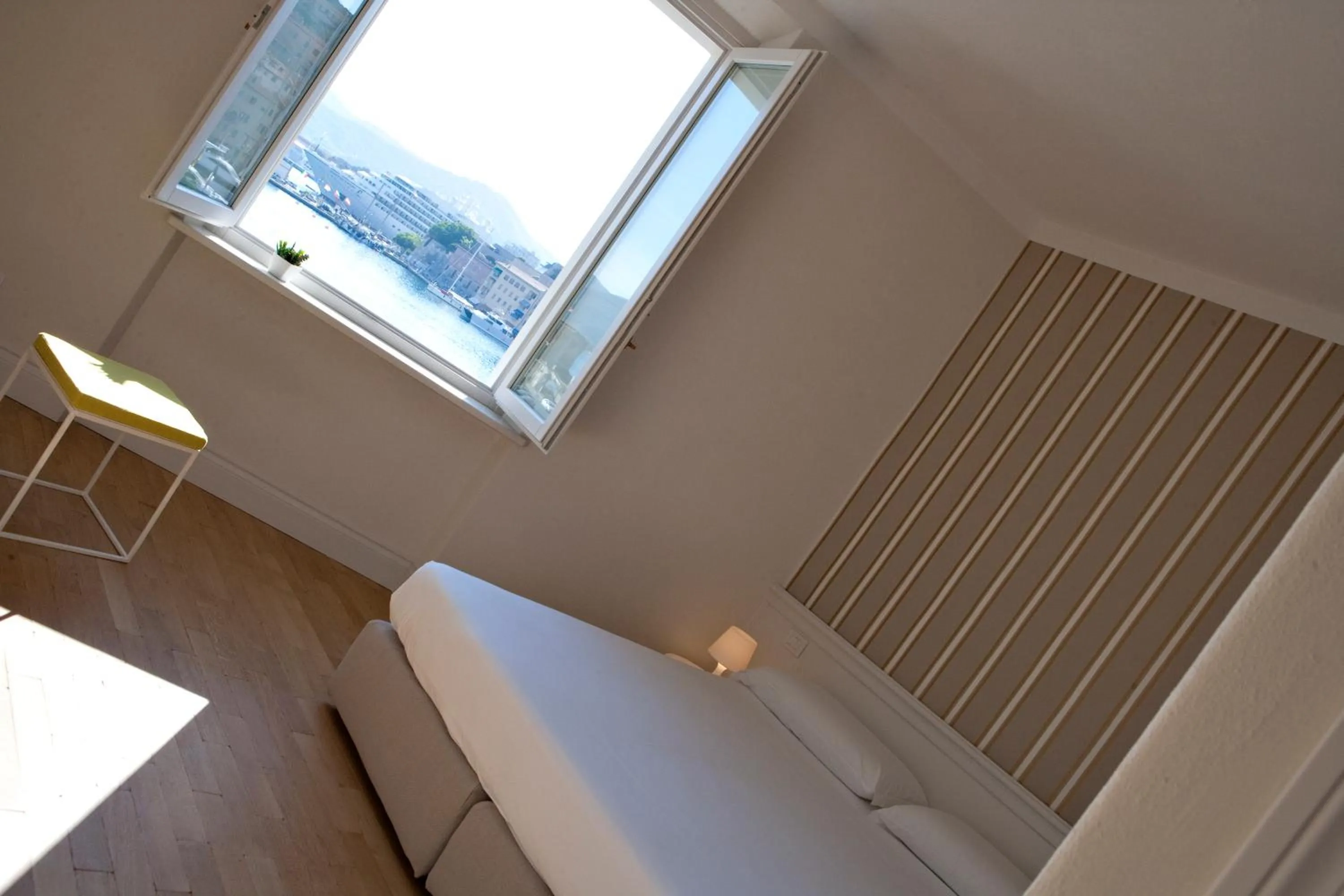 Photo of the whole room in Porto Sole Rooms