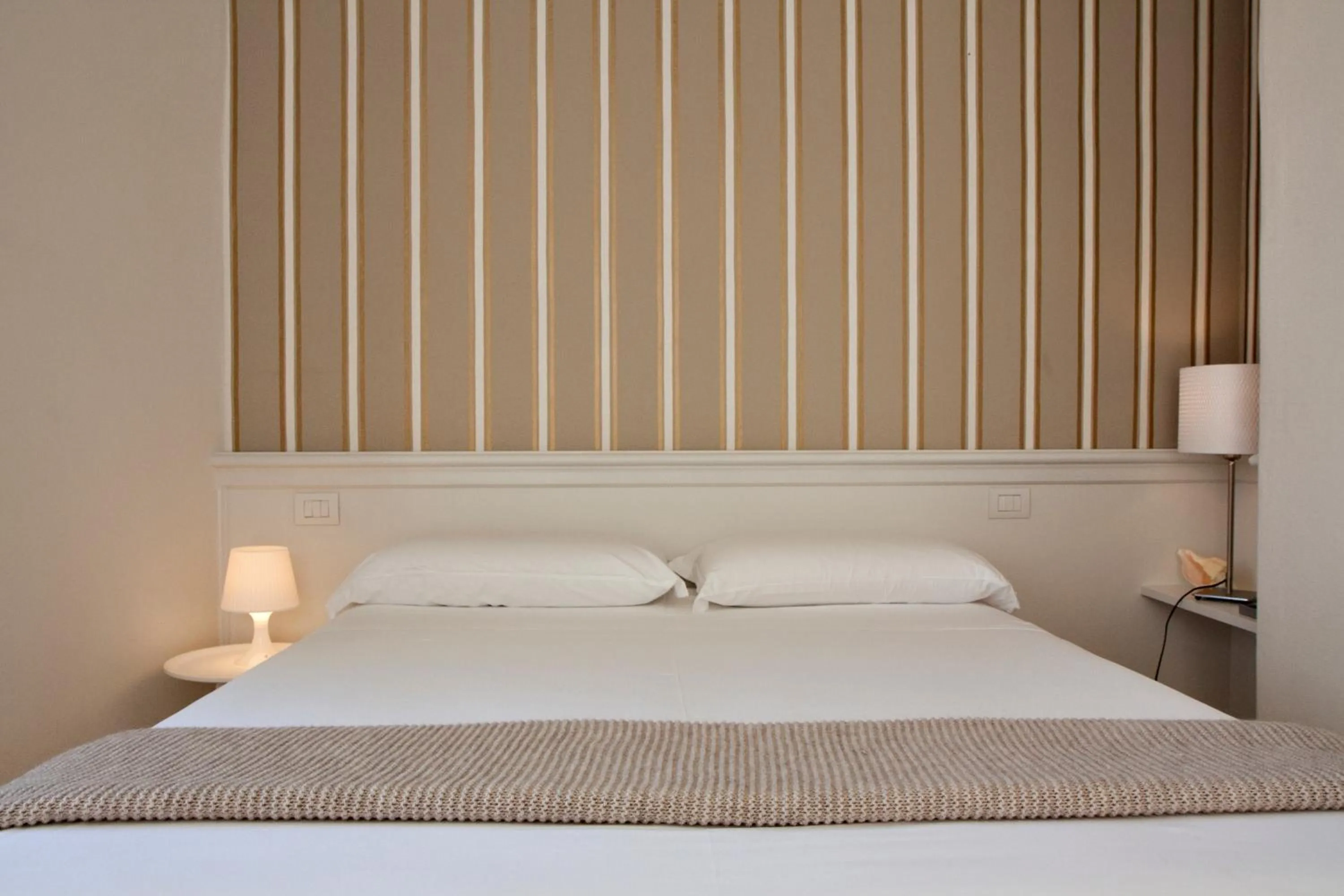 Photo of the whole room in Porto Sole Rooms