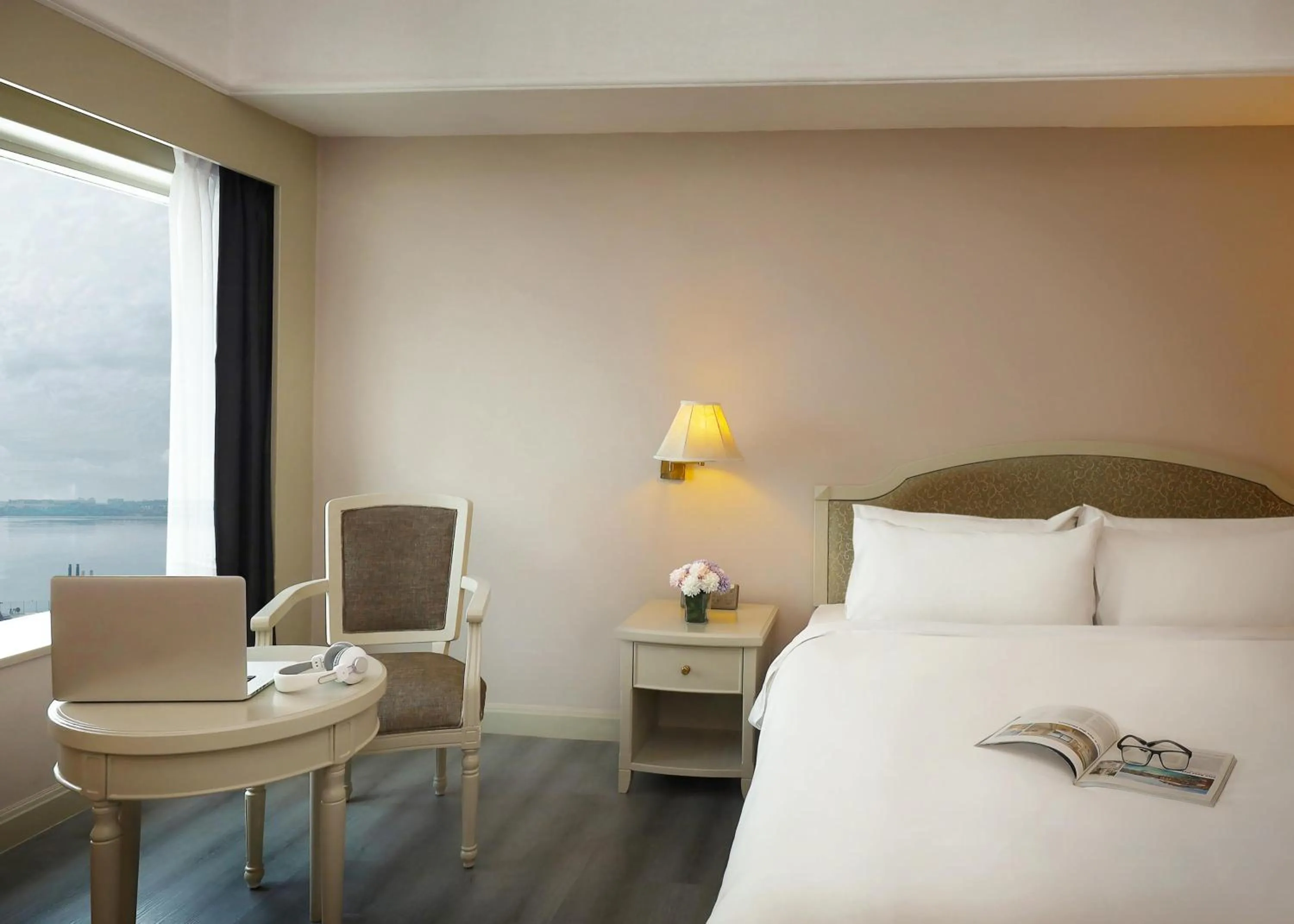 Bed in Berjaya Waterfront Hotel, Johor Bahru