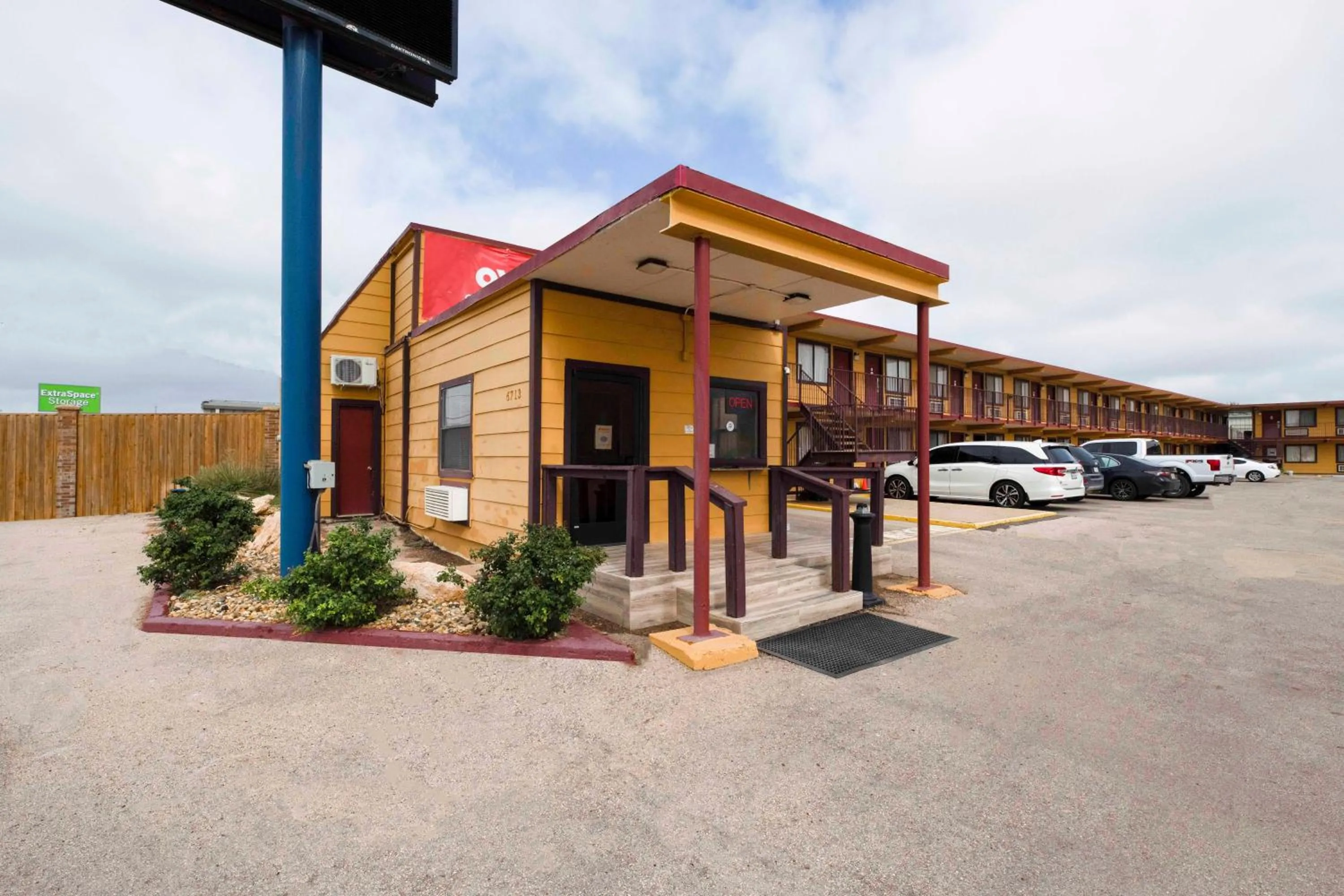 Facade/entrance in Oyo Hotel Odessa TX, East Business 20