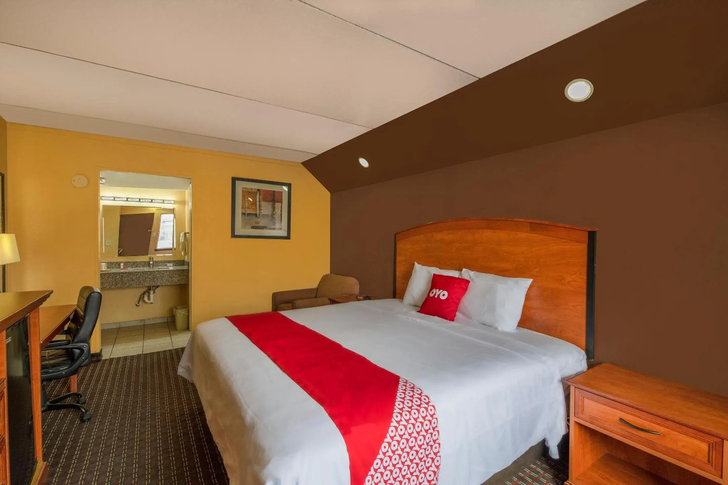 King Room in Oyo Hotel Odessa TX, East Business 20 King Room in Oyo Hotel Odessa TX, East Business 20