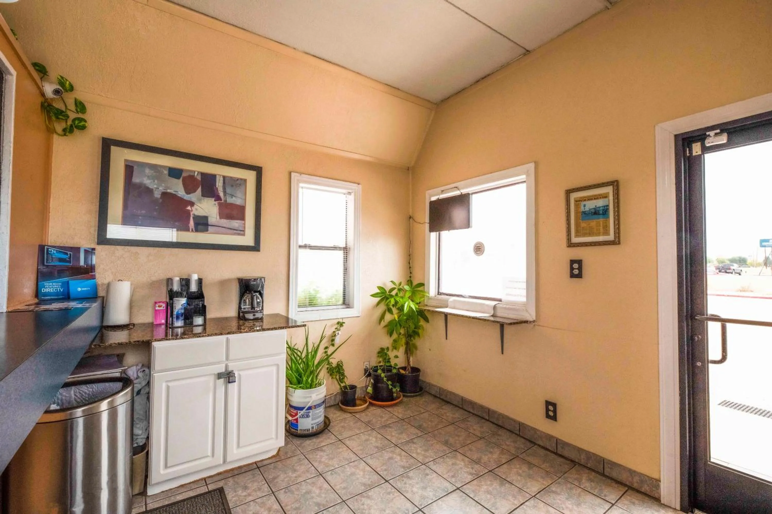 Lobby or reception in Oyo Hotel Odessa TX, East Business 20