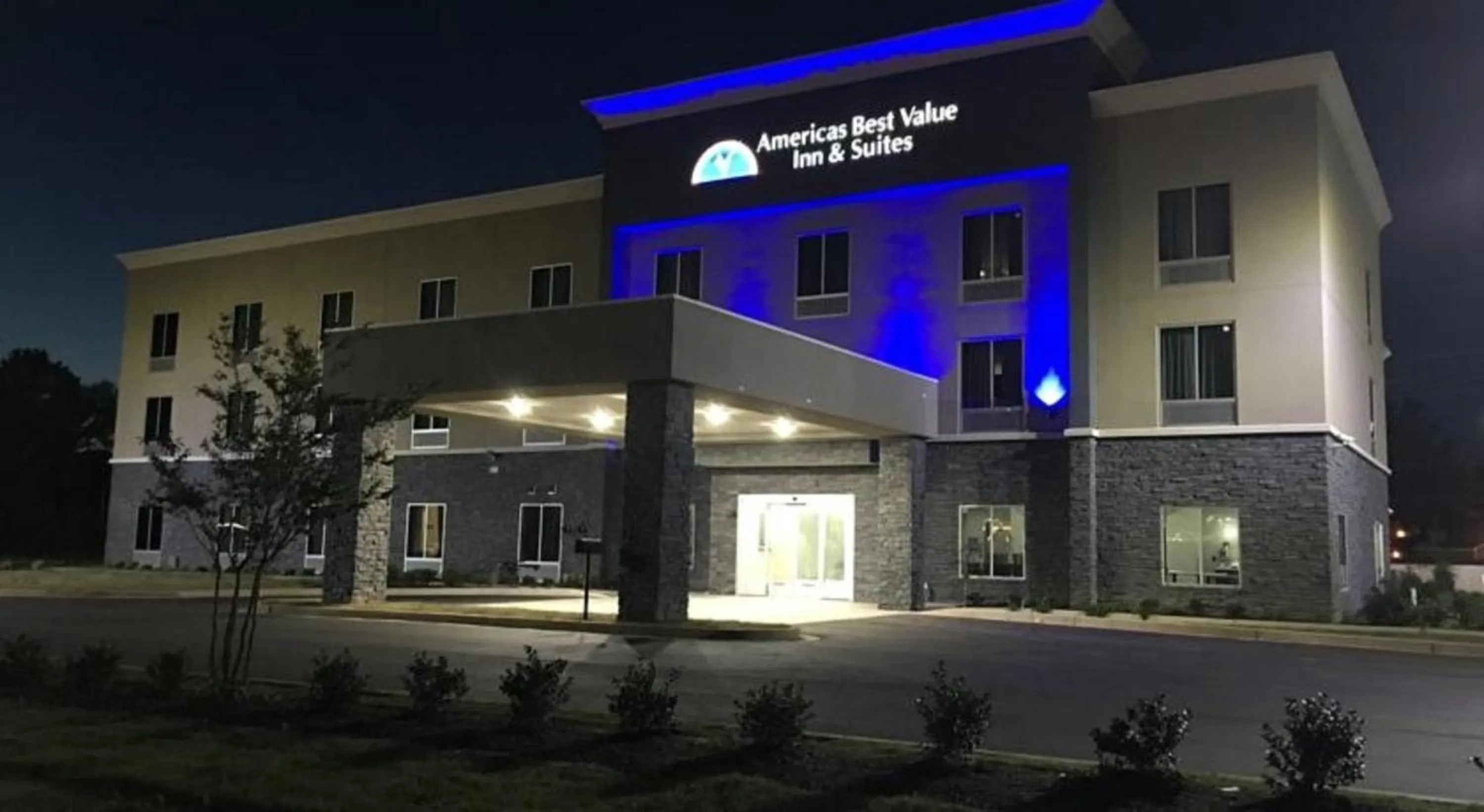 Facade/entrance in Americas Best Value Inn & Suites