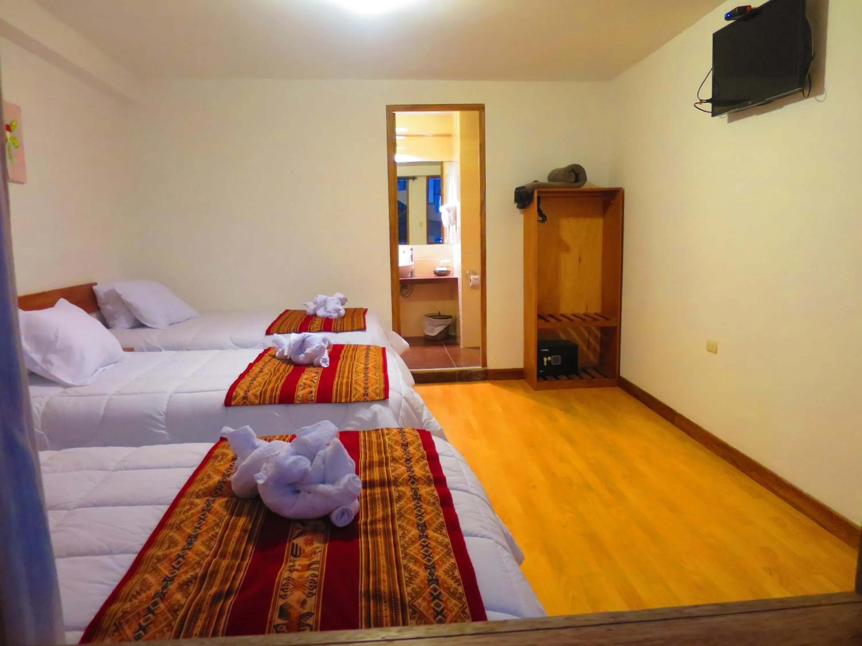 Photo of the whole room in Terraza de Luna