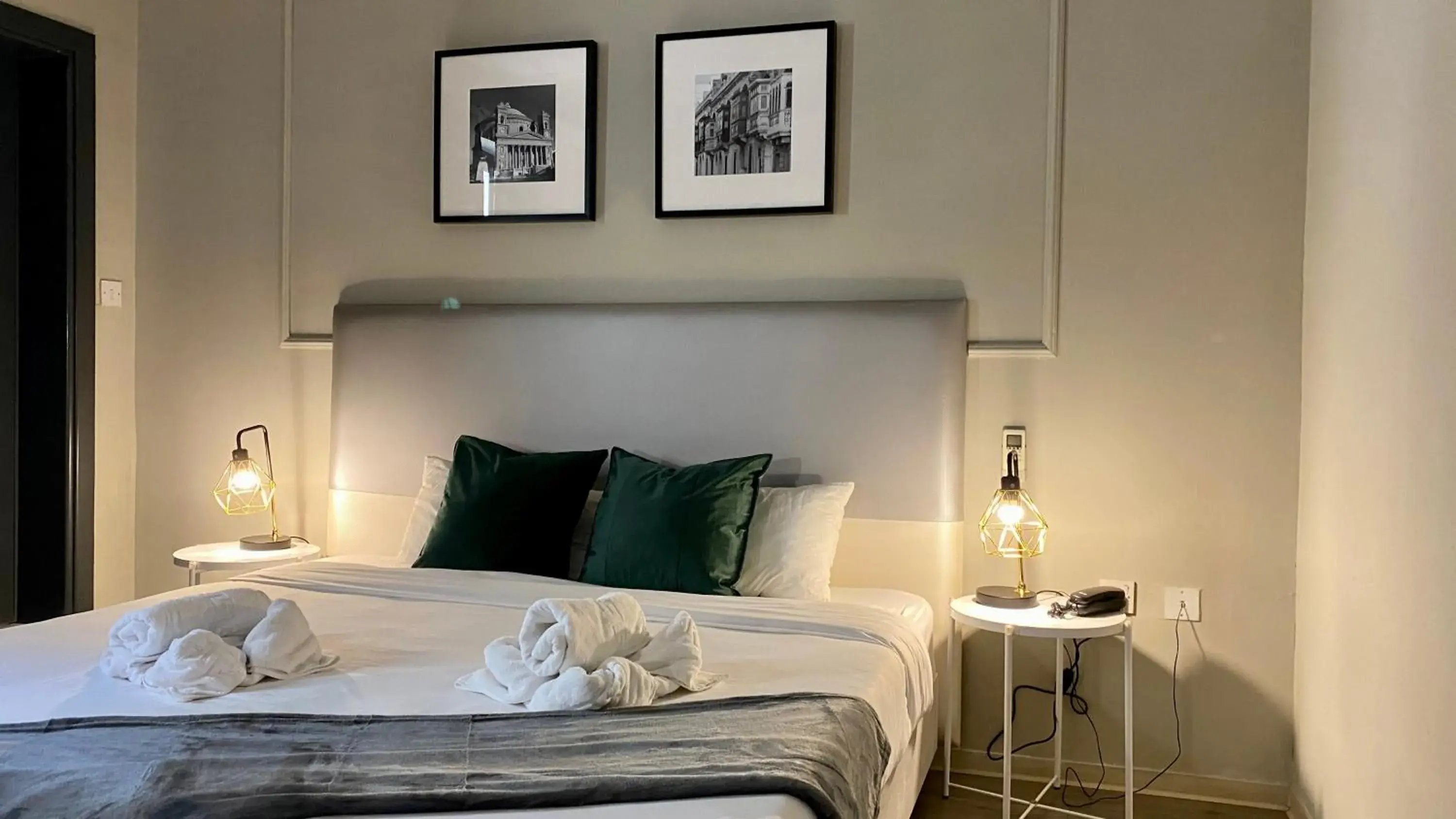 Standard Double or Twin Room in Sliema Marina Hotel Standard Double or Twin Room in Sliema Marina Hotel