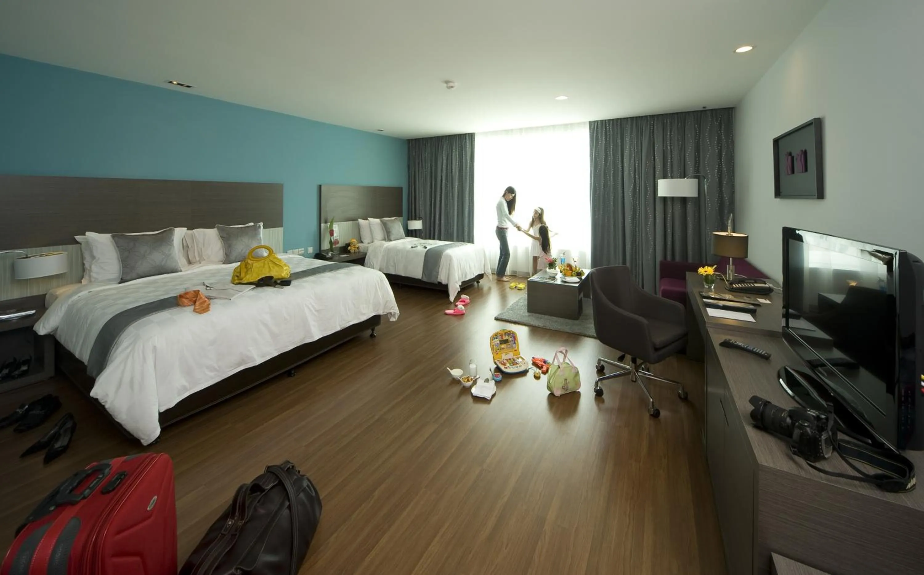 Day, Bed in Pullman Kuching