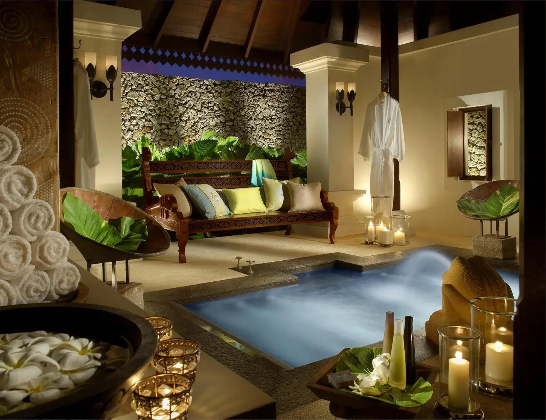 Three Bedrooms Hilltop Estate in Pangkor Laut Resort - Small Luxury Hotels of the World Three Bedrooms Hilltop Estate in Pangkor Laut Resort - Small Luxury Hotels of the World