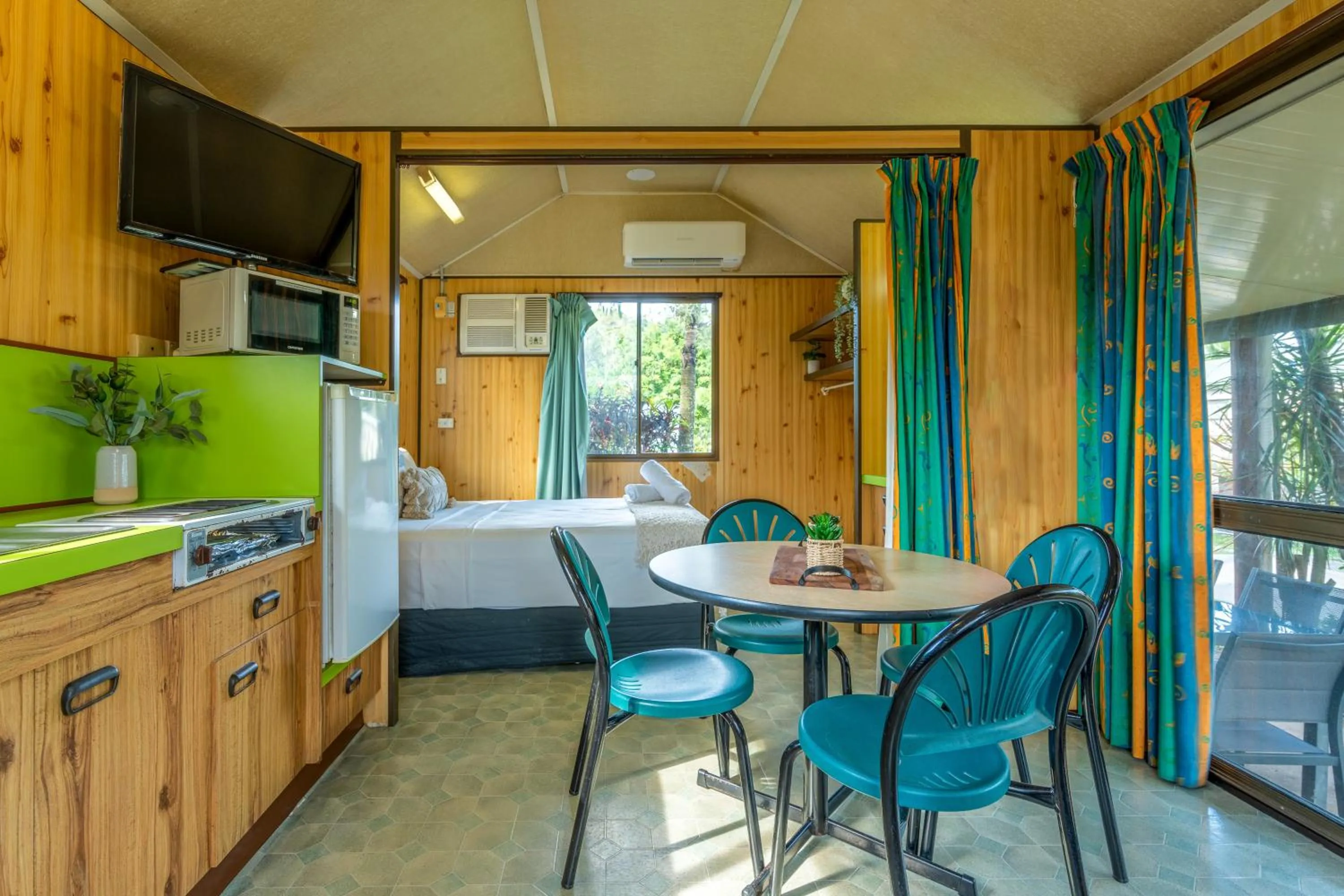 TV and multimedia in BIG4 Tasman Holiday Parks - South Mission Beach