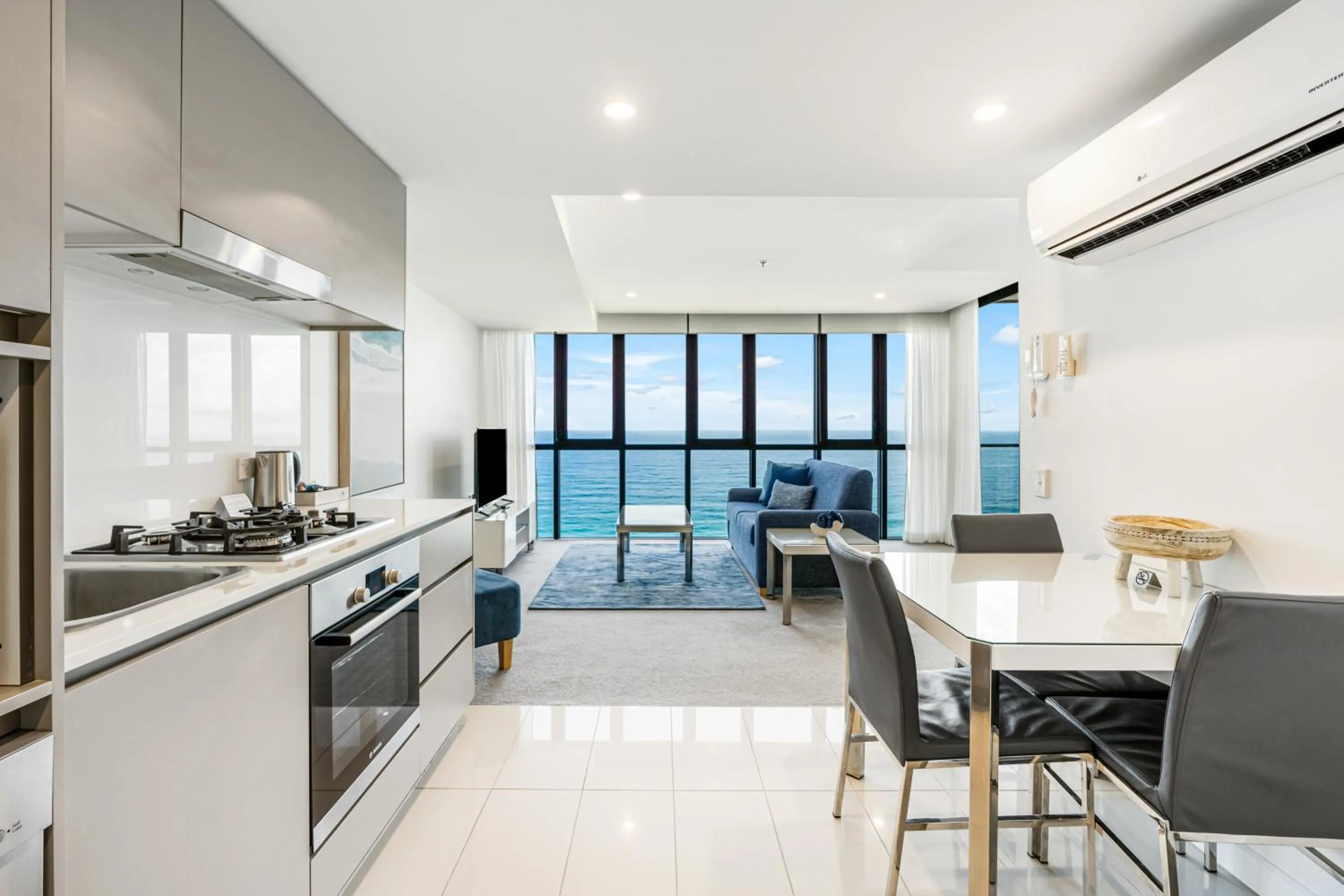 Lounge or bar in Rhapsody Resort - Official