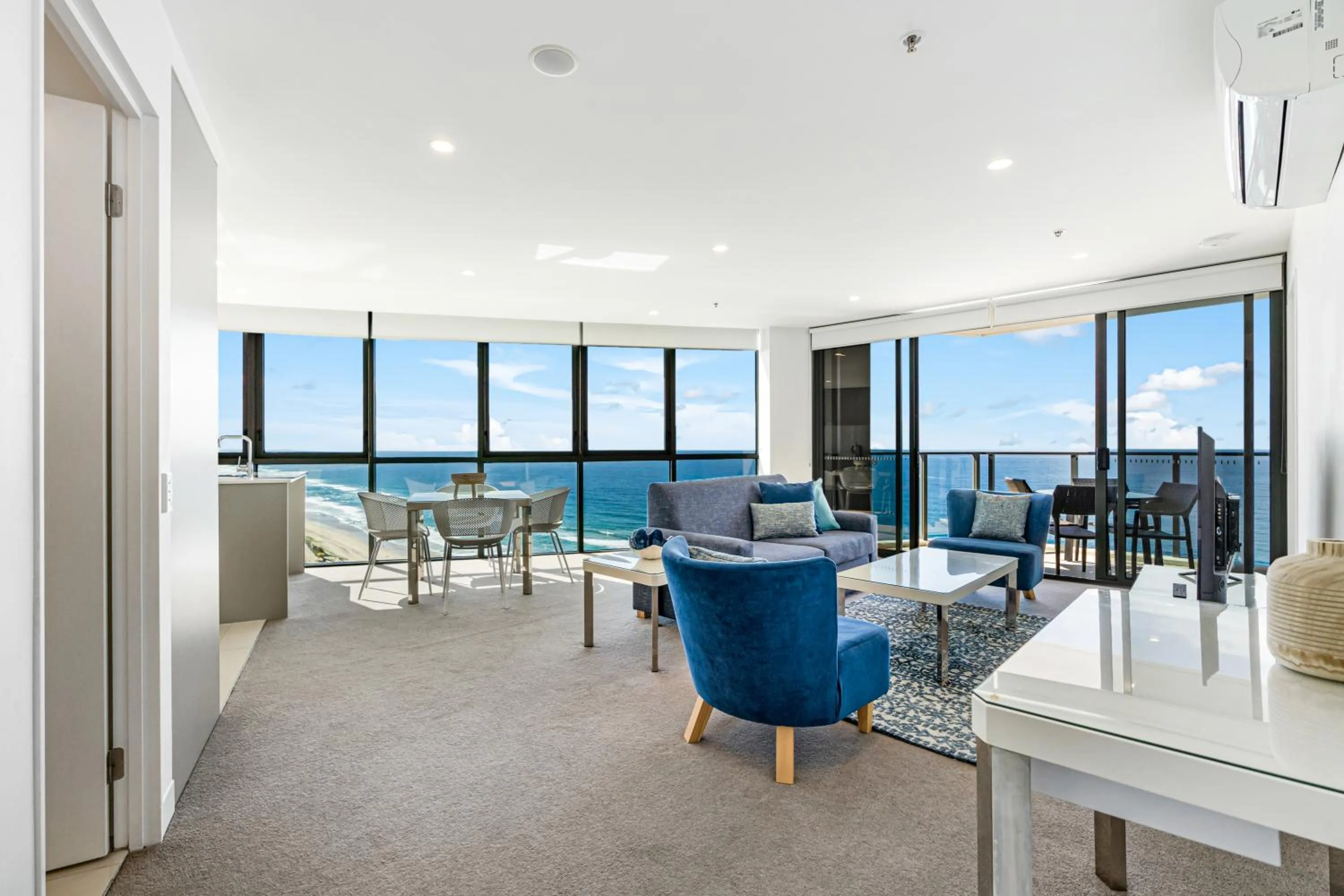 Living room in Rhapsody Resort - Official