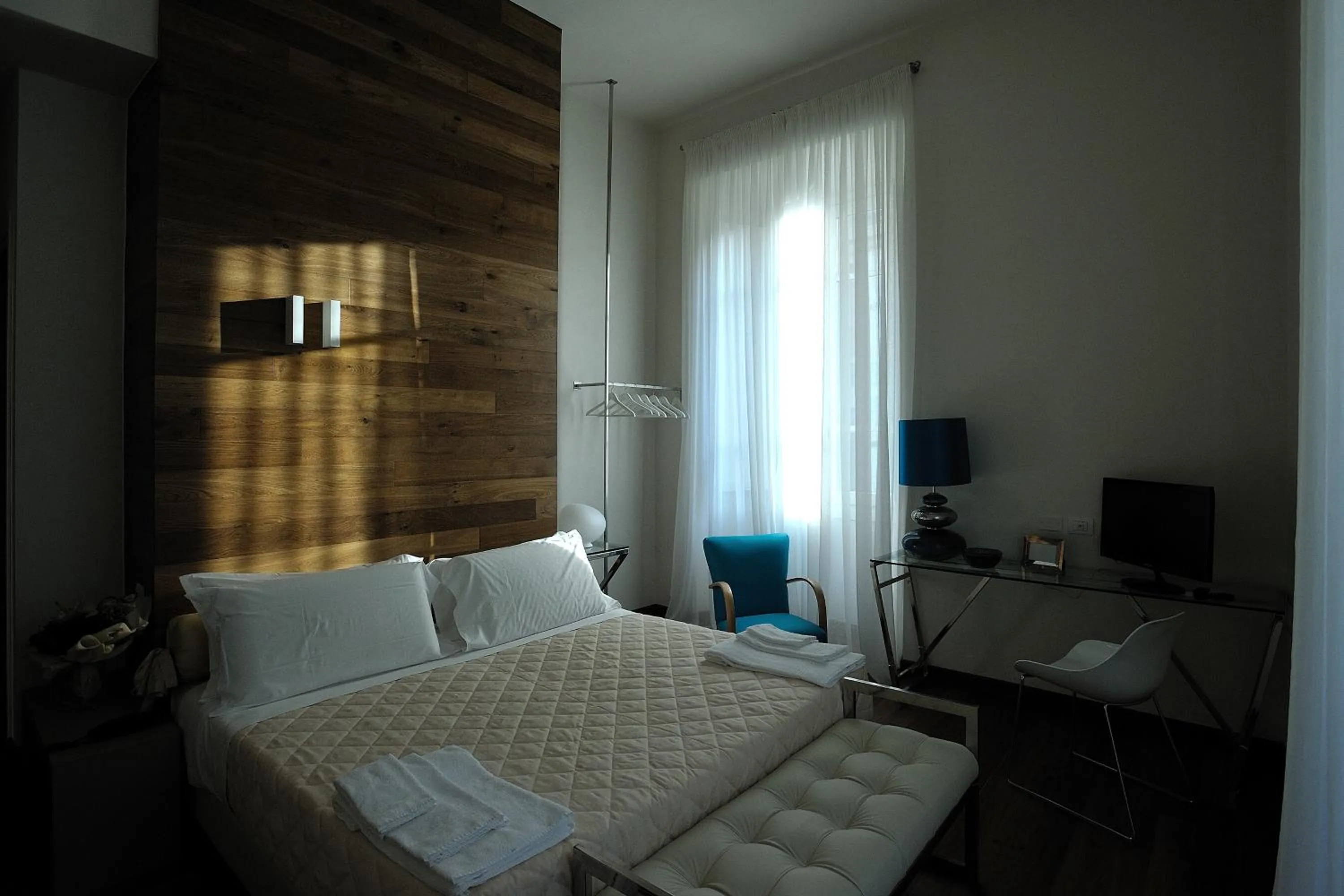 Photo of the whole room, Bed in Luxury B&B La Dimora Degli Angeli