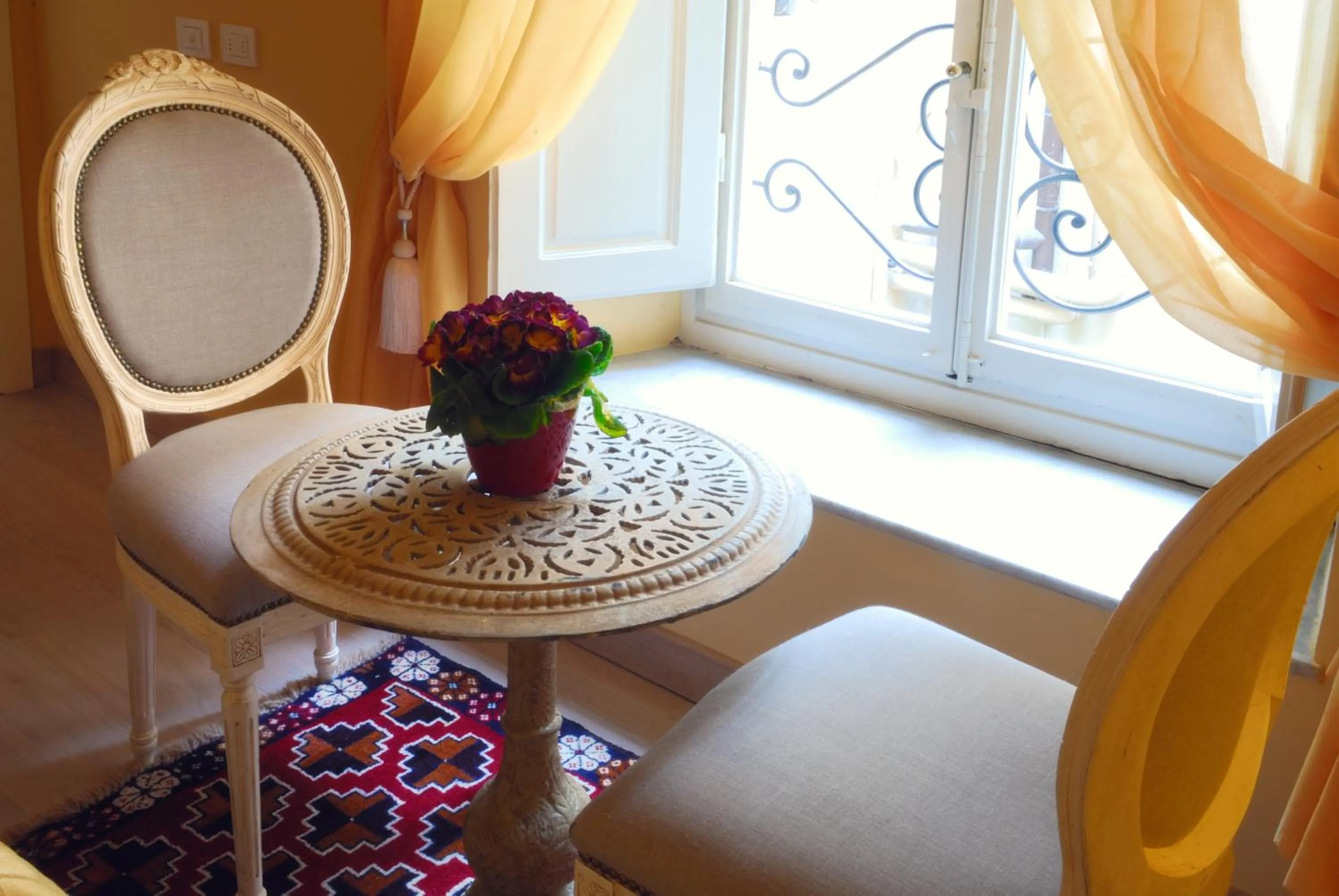 Seating area in Luxury B&B La Dimora Degli Angeli